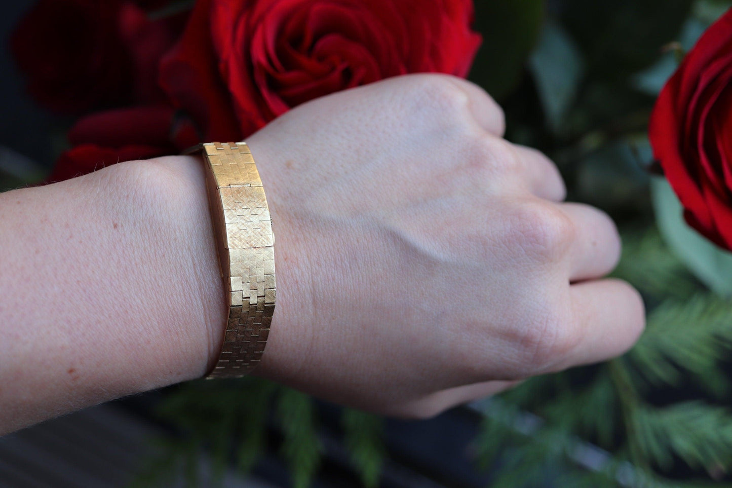 18k Chopard LUC Ladies Manual watch. Vintage Chopard 18k Yellow gold Watch.