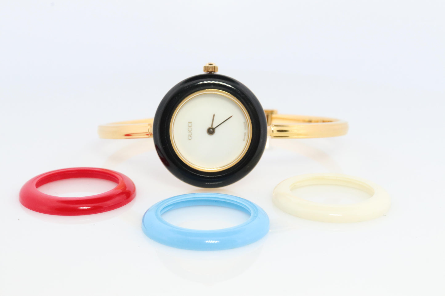 Vintage GUCCI Quartz 11/12.2 Watch Timepiece. Gucci Ladies Bangle watch