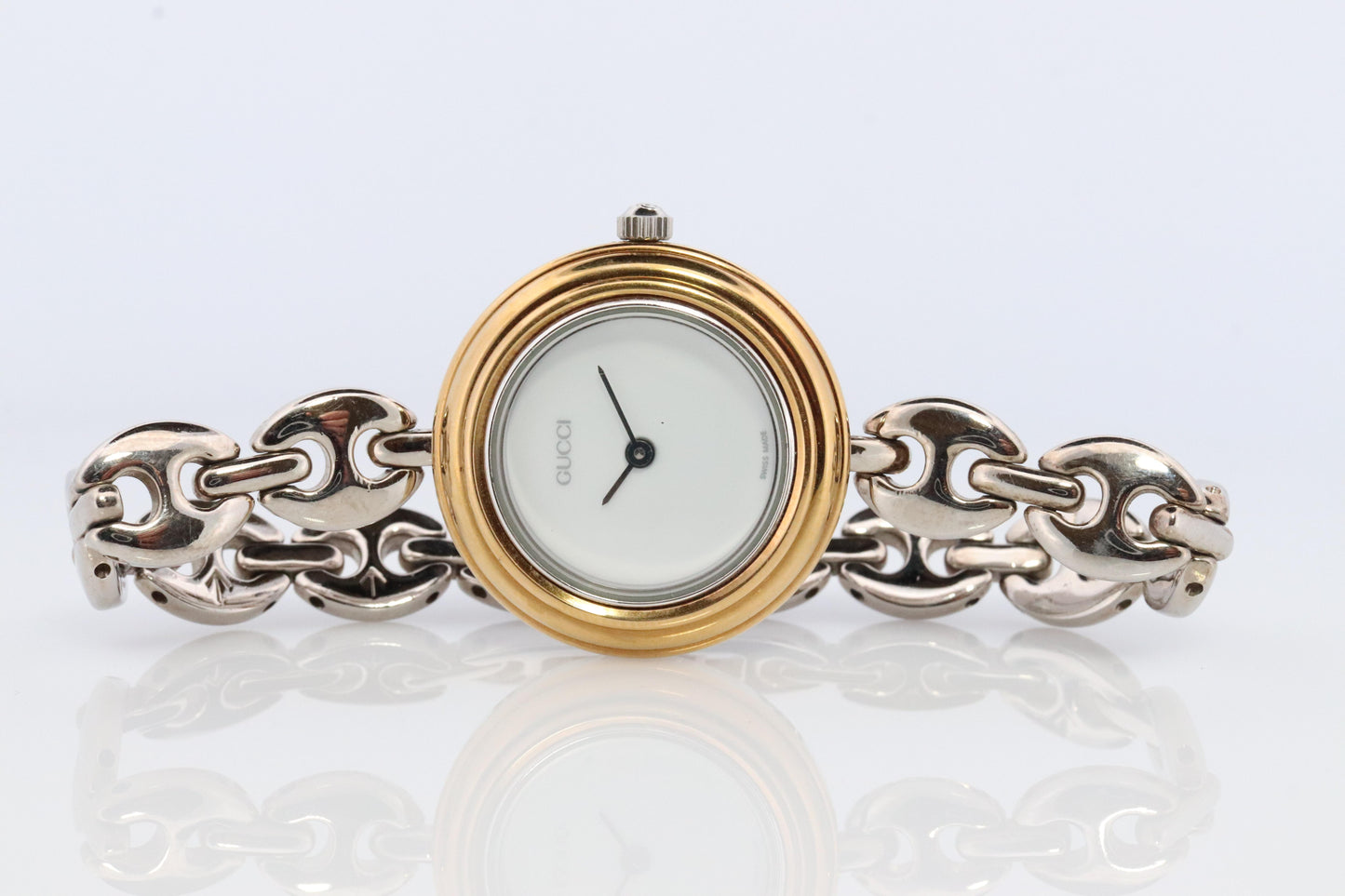 Vintage GUCCI Quartz 11/12.2 Watch Timepiece. Gucci Ladies Silver watch BOX