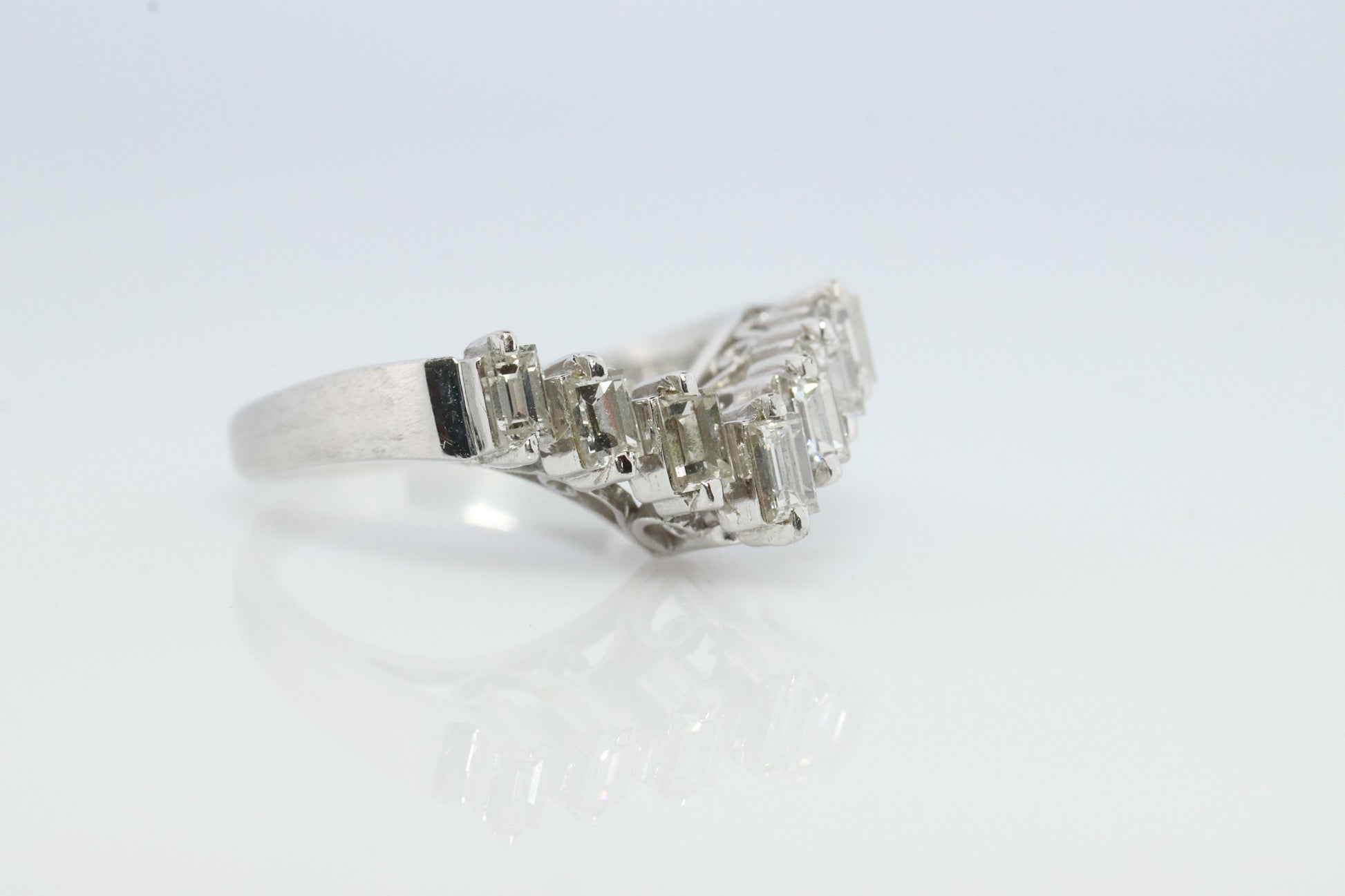 TASAKI Ring. Genuine Platinum Diamond Baguette Band Enhancer. Solitaire Jacket