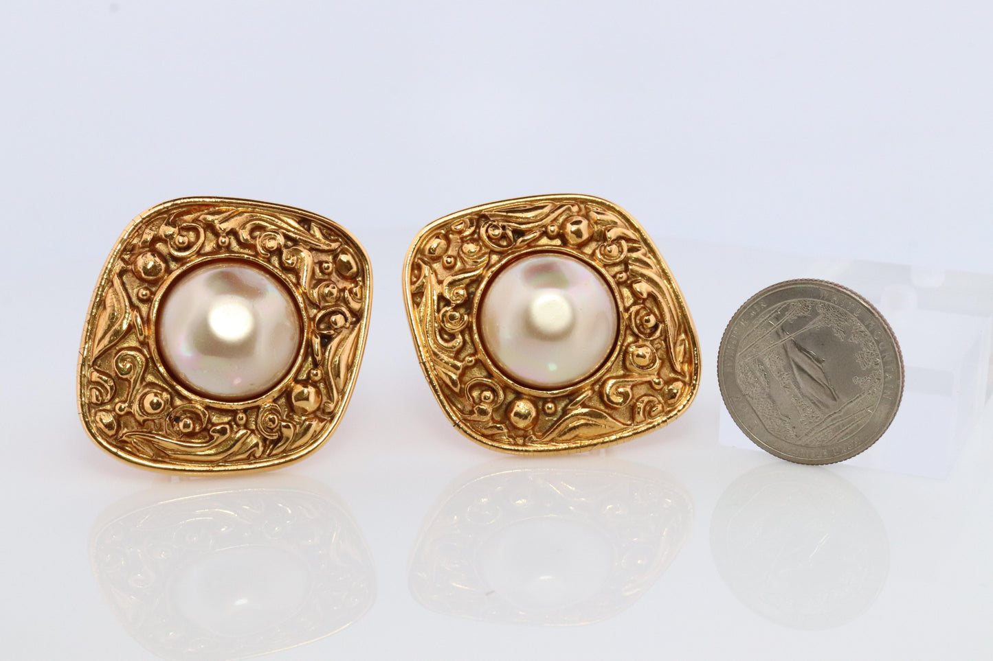 Chanel Earrings. Genuine CHANEL Mabe Pearl Byzantine Clip on earrings.