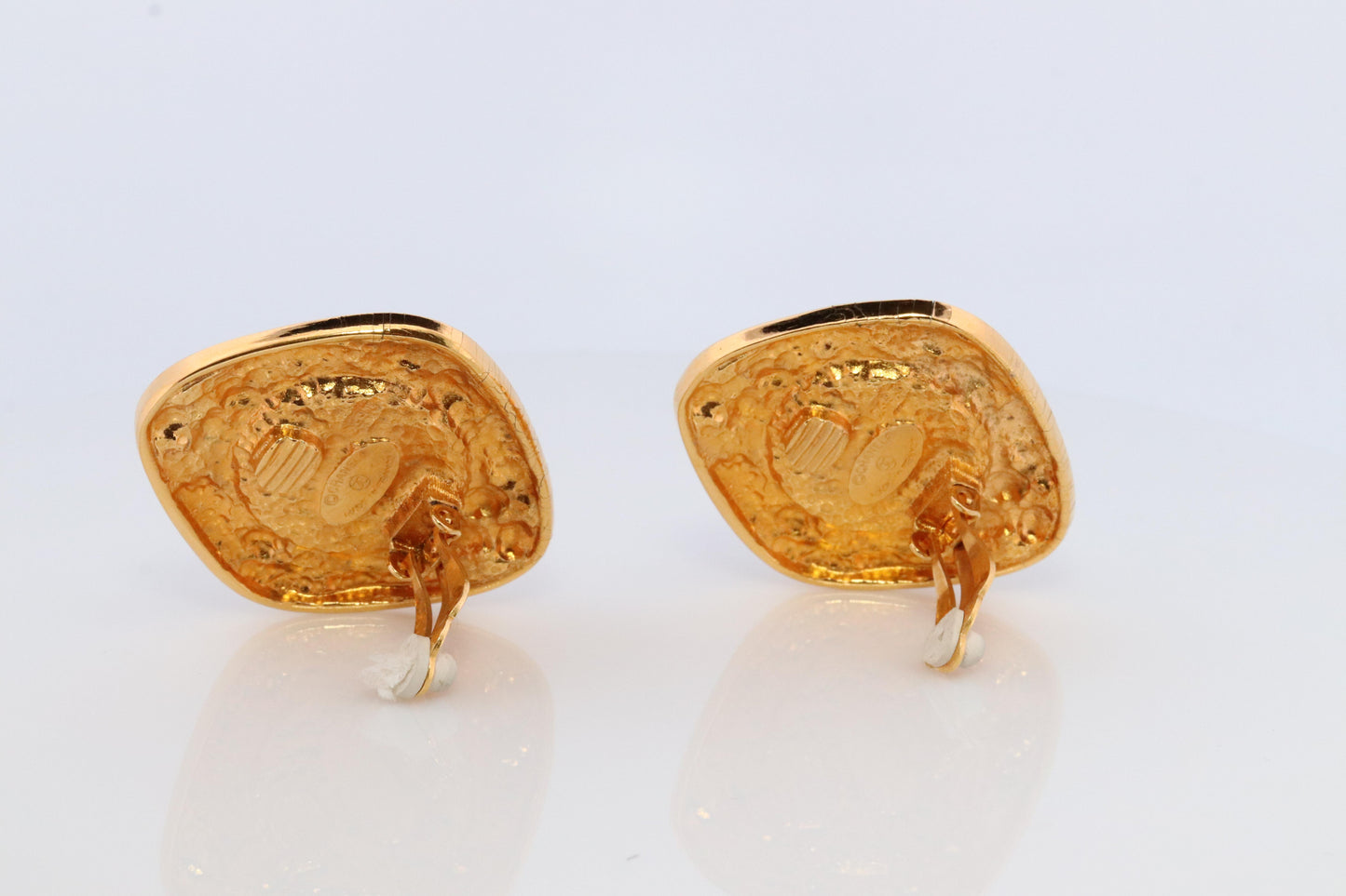Chanel Earrings. Genuine CHANEL Mabe Pearl Byzantine Clip on earrings.