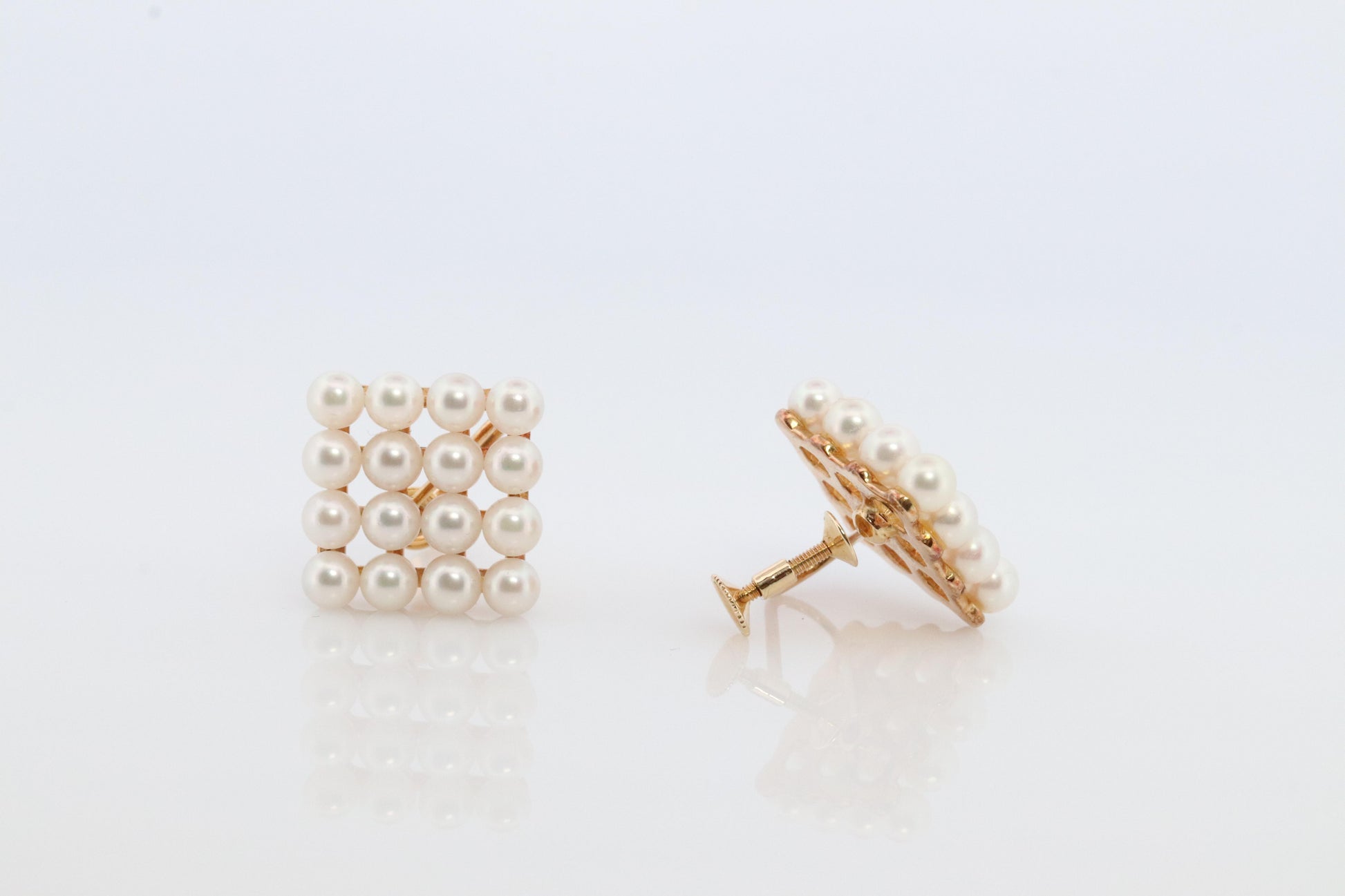 Mikimoto Earrings. Vintage 14k Gold Mikimoto Pearl cluster Clip Ons. Unpierced