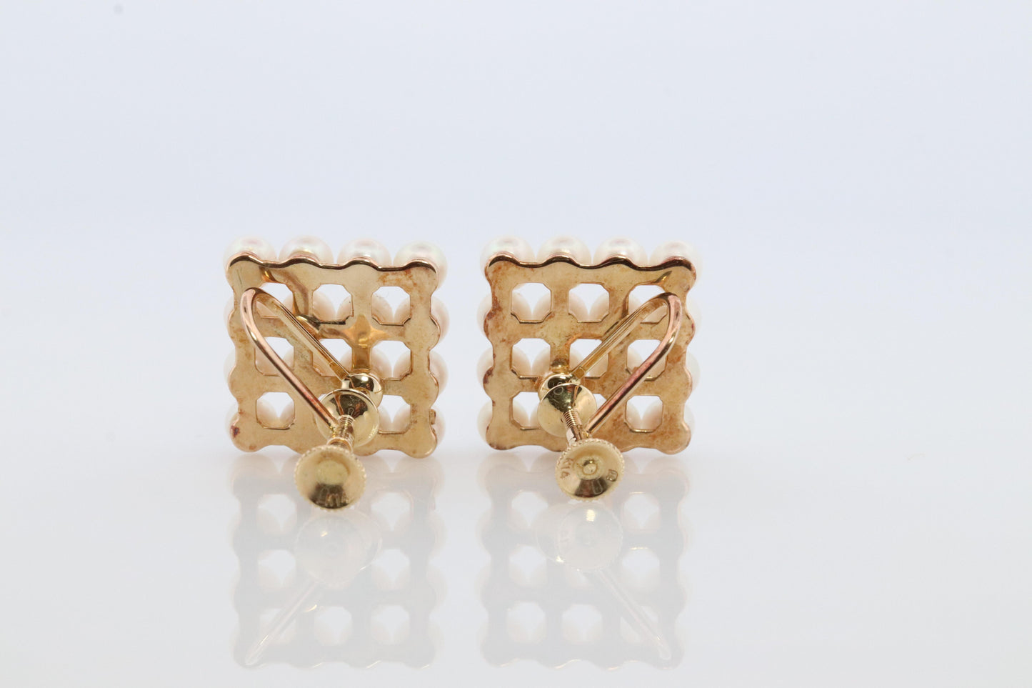 Mikimoto Earrings. Vintage 14k Gold Mikimoto Pearl cluster Clip Ons. Unpierced