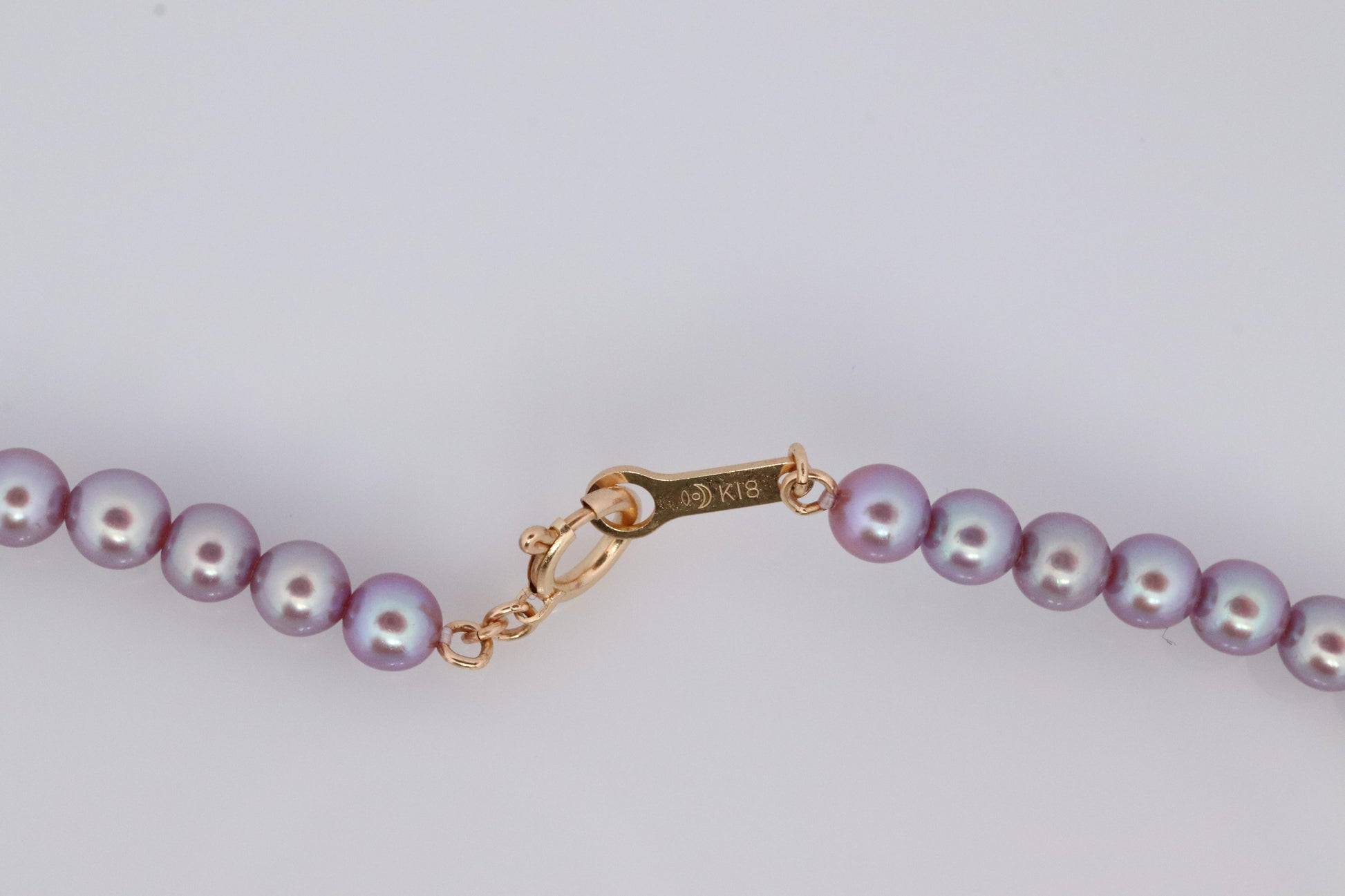 Tasaki Necklace. 18k Tasaki Japanese Mabe Pearl and Gray/Bluish Pearl Necklace