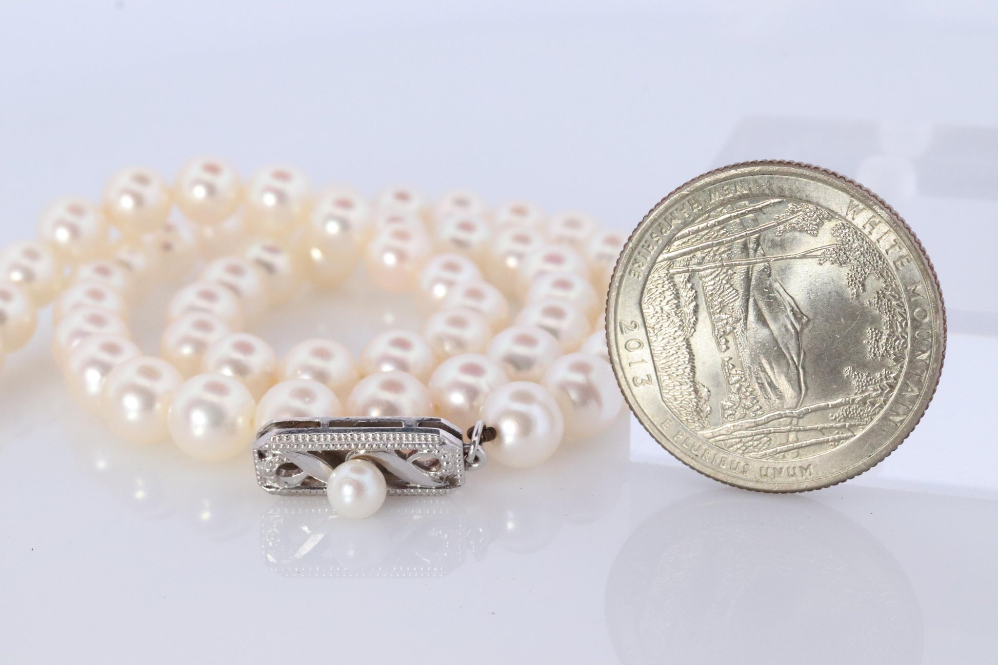 MIKIMOTO 14k White Gold Pearl Necklace. 7mm Pearls Necklace. Mikimoto