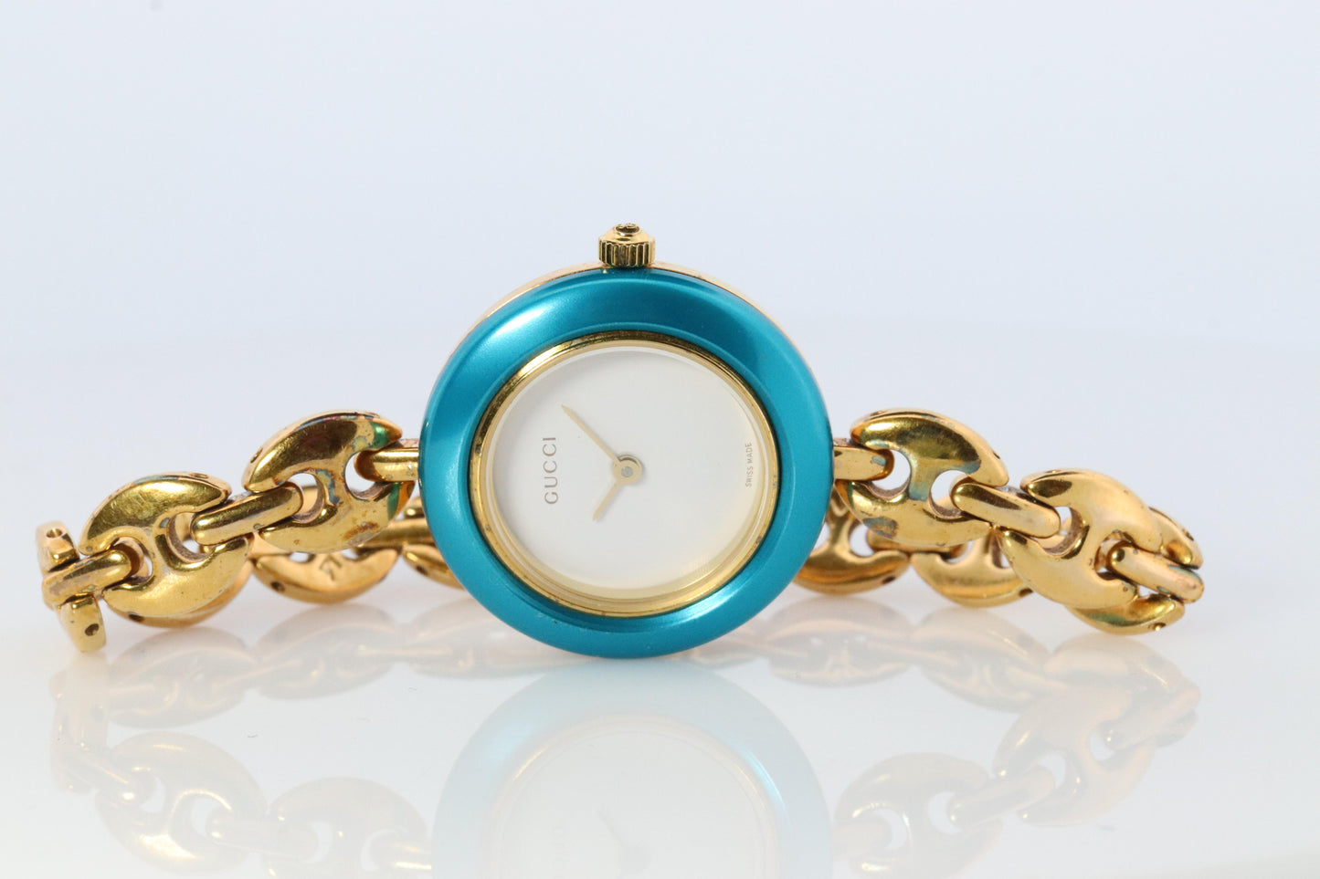 Vintage GUCCI Quartz 11/12.2 Watch Timepiece. Gucci Ladies Gold watch BOX