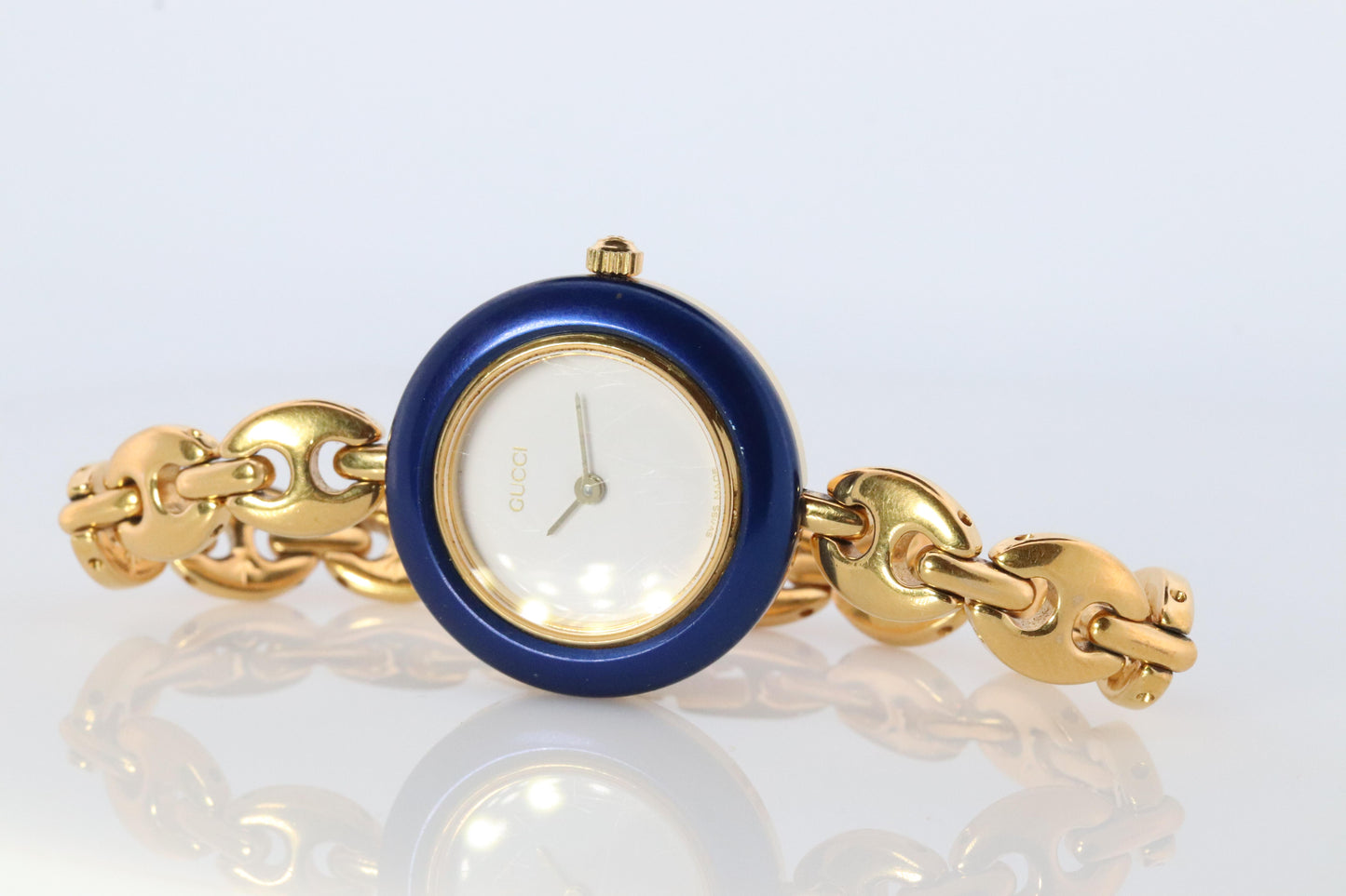 Vintage GUCCI Quartz 11/12.2 Watch Timepiece. Gucci Ladies Gold watch BOX