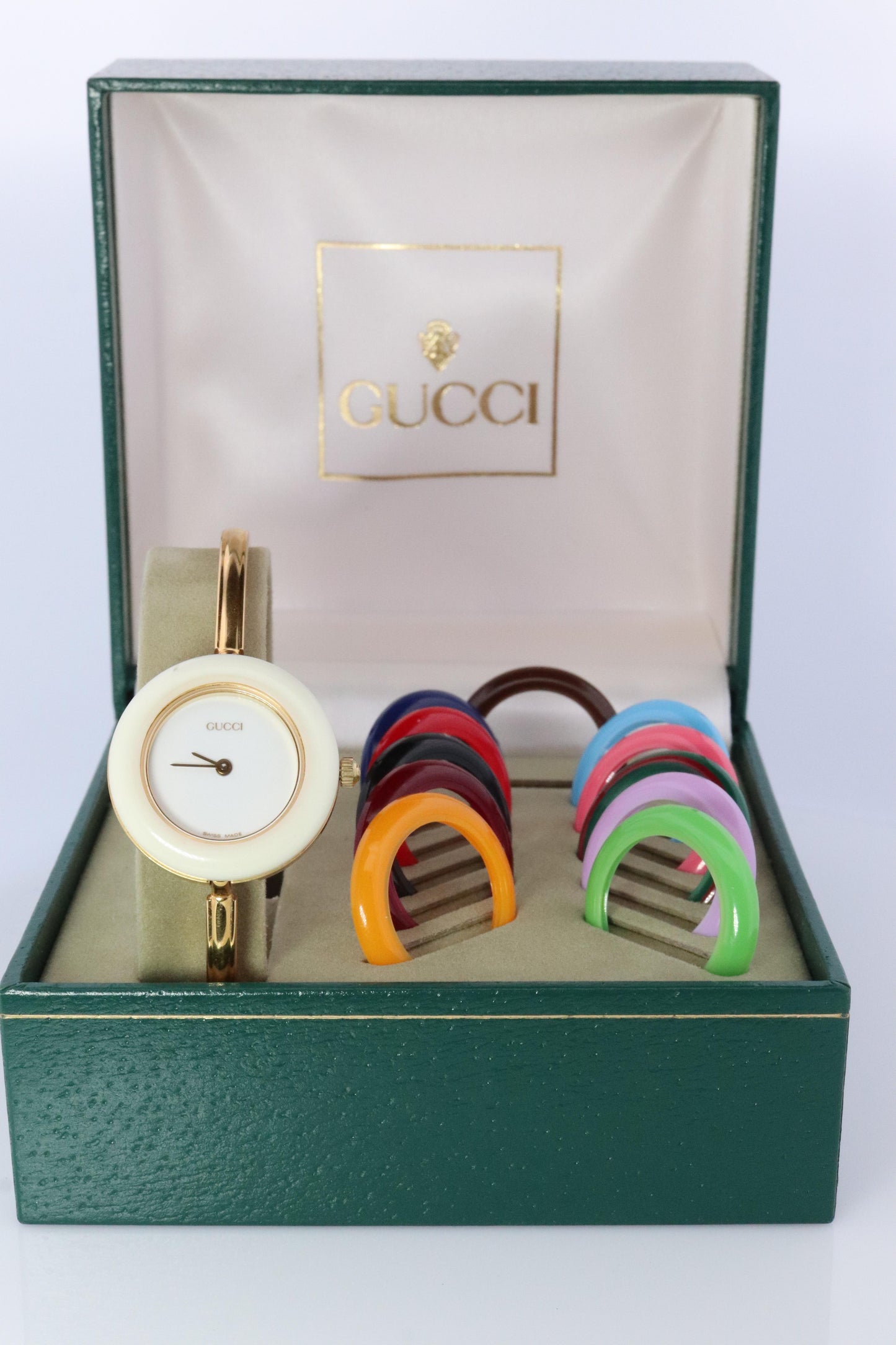 Vintage GUCCI Quartz 11/12.2 Watch. Gucci Ladies Bangle Interchange Bezel watch
