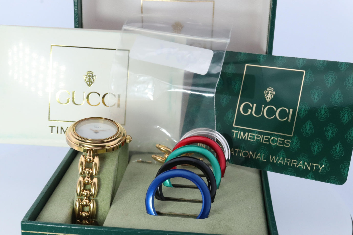 Vintage GUCCI Quartz 11/12.2 Watch Timepiece. Gucci Ladies Gold watch BOX