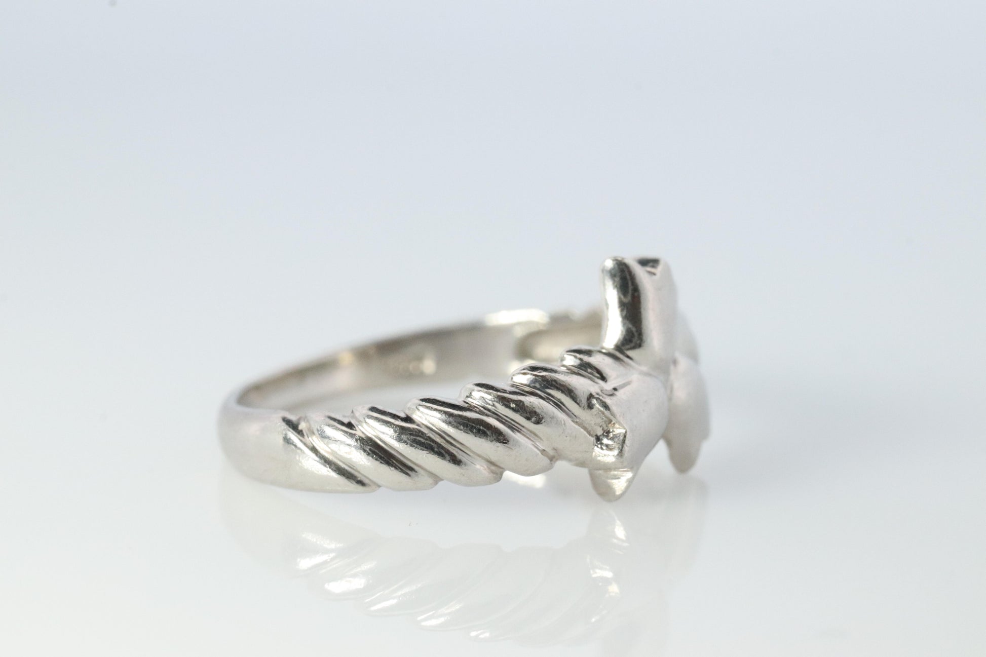 Dior ring. Christian Dior Platinum Pt900 Three Bell band. Minimalist ring