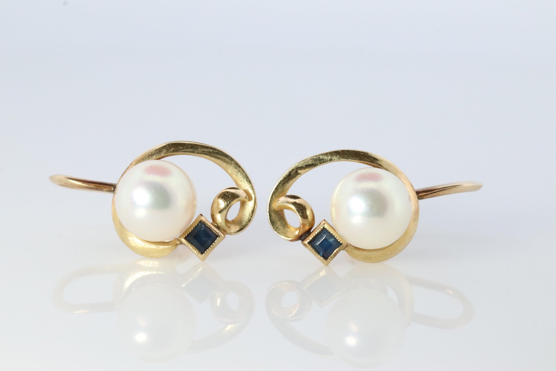 Mikimoto Earrings. 14k Gold Mikimoto Pearl and Sapphire Clip Ons. Unpierced
