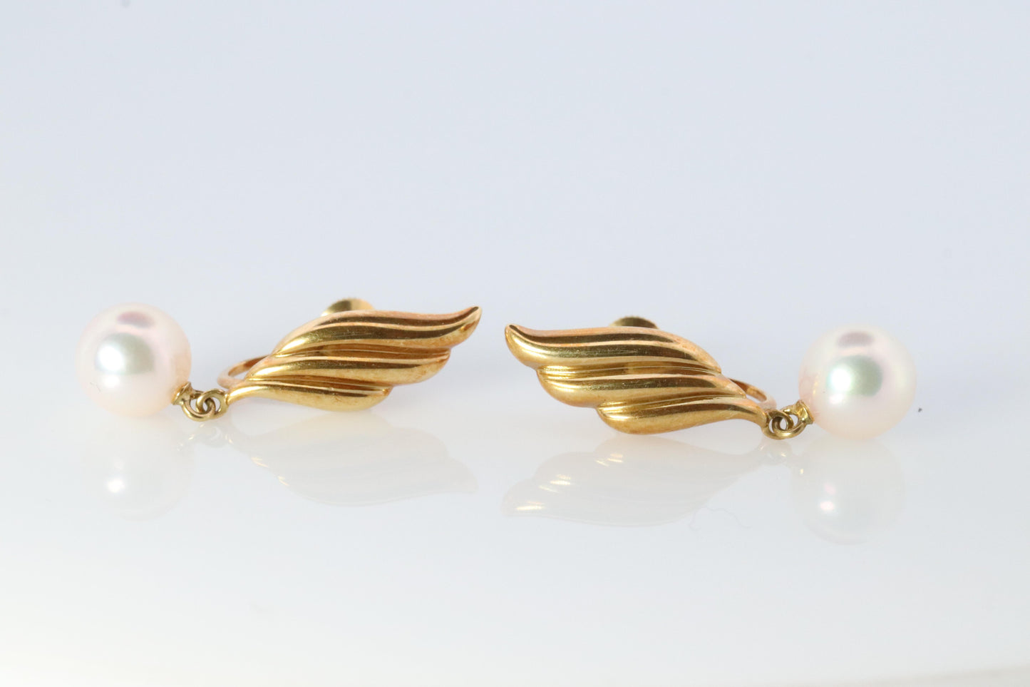 Mikimoto Earrings. 18k Gold Mikimoto Pearl Dangle Earrings. Unpierced Clip on