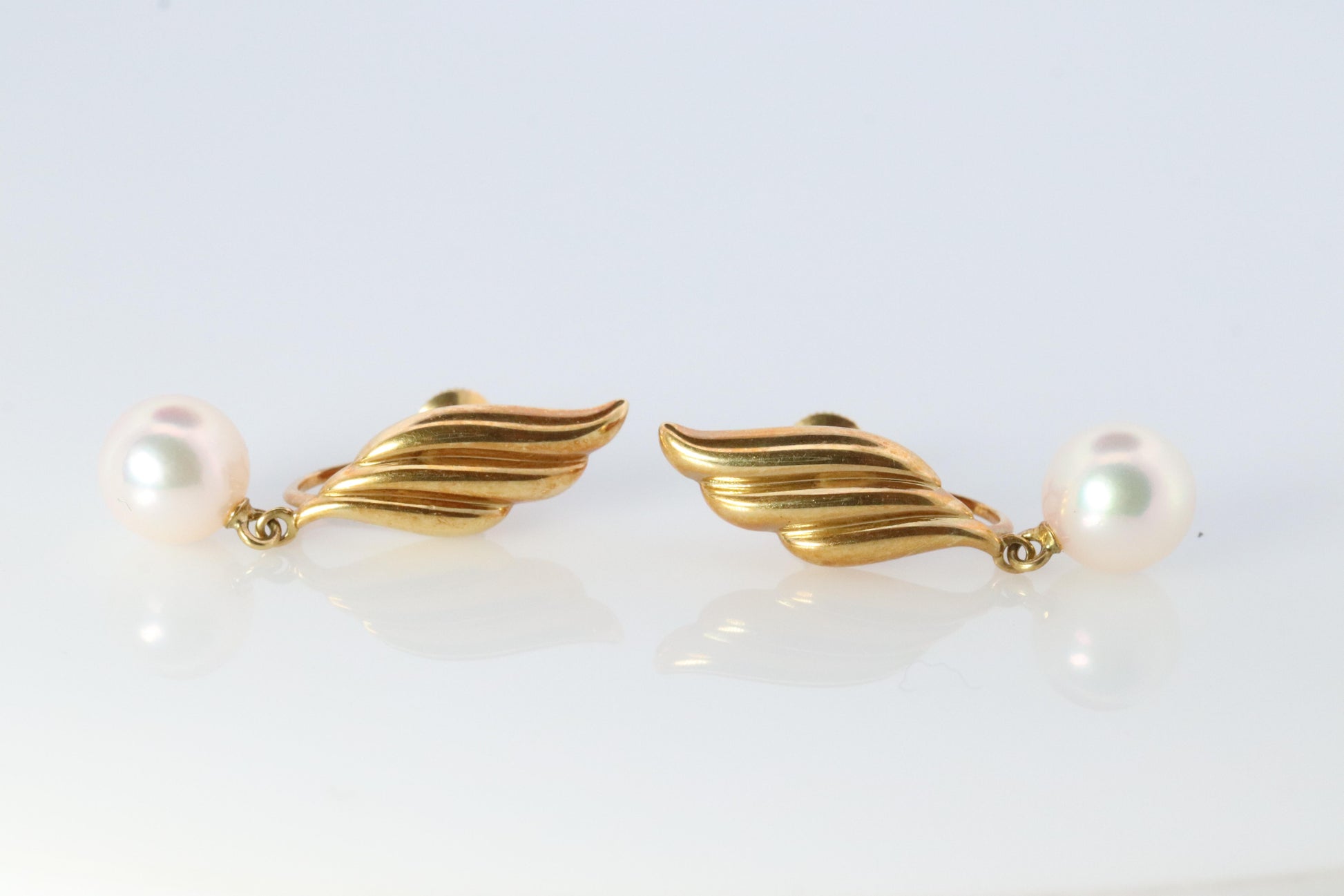 Mikimoto Earrings. 18k Gold Mikimoto Pearl Dangle Earrings. Unpierced Clip on