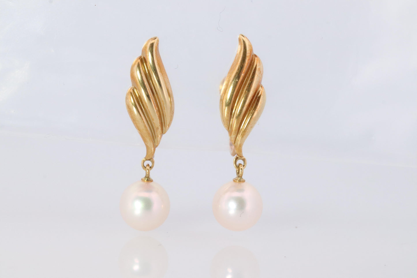 Mikimoto Earrings. 18k Gold Mikimoto Pearl Dangle Earrings. Unpierced Clip on