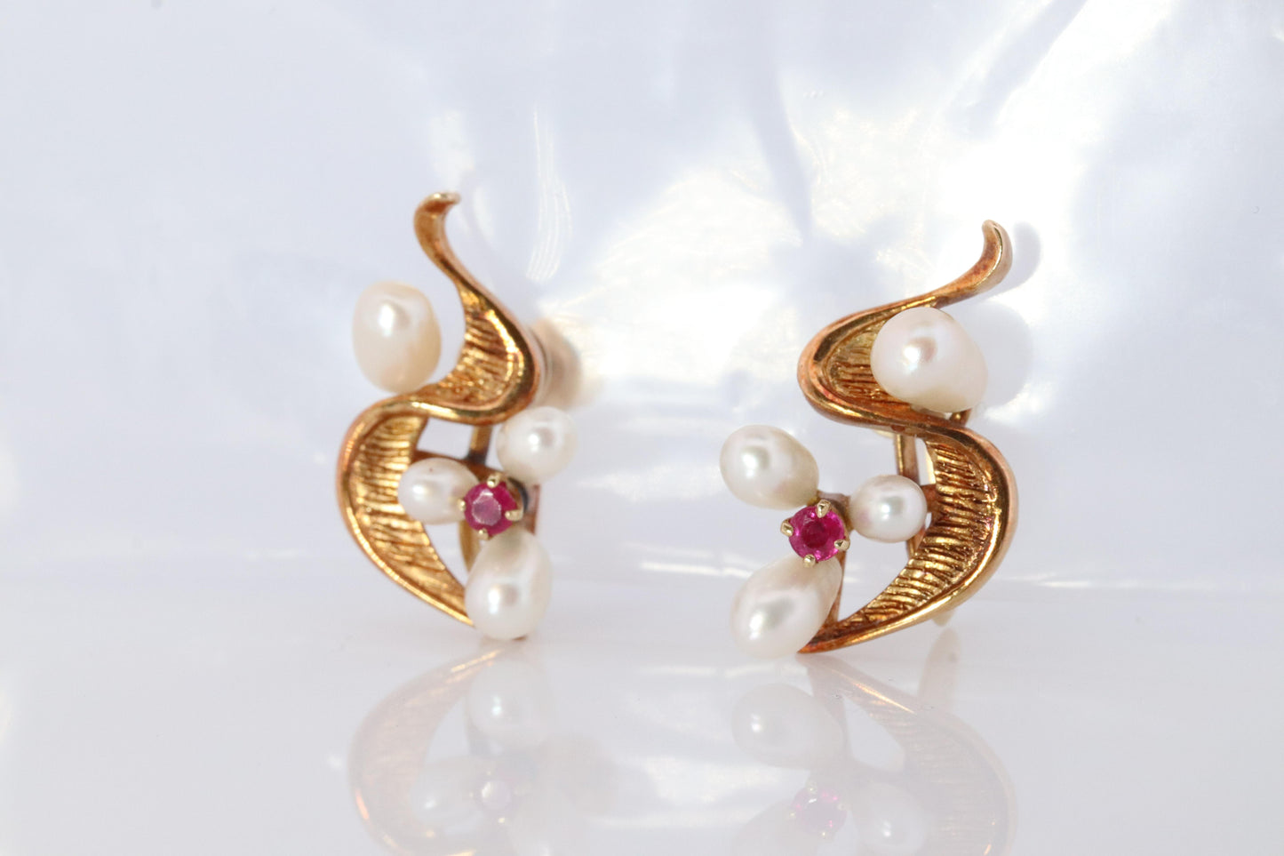 Mikimoto Earrings. 14k Gold Mikimoto Pearl Ruby cluster Clip Ons. Unpierced