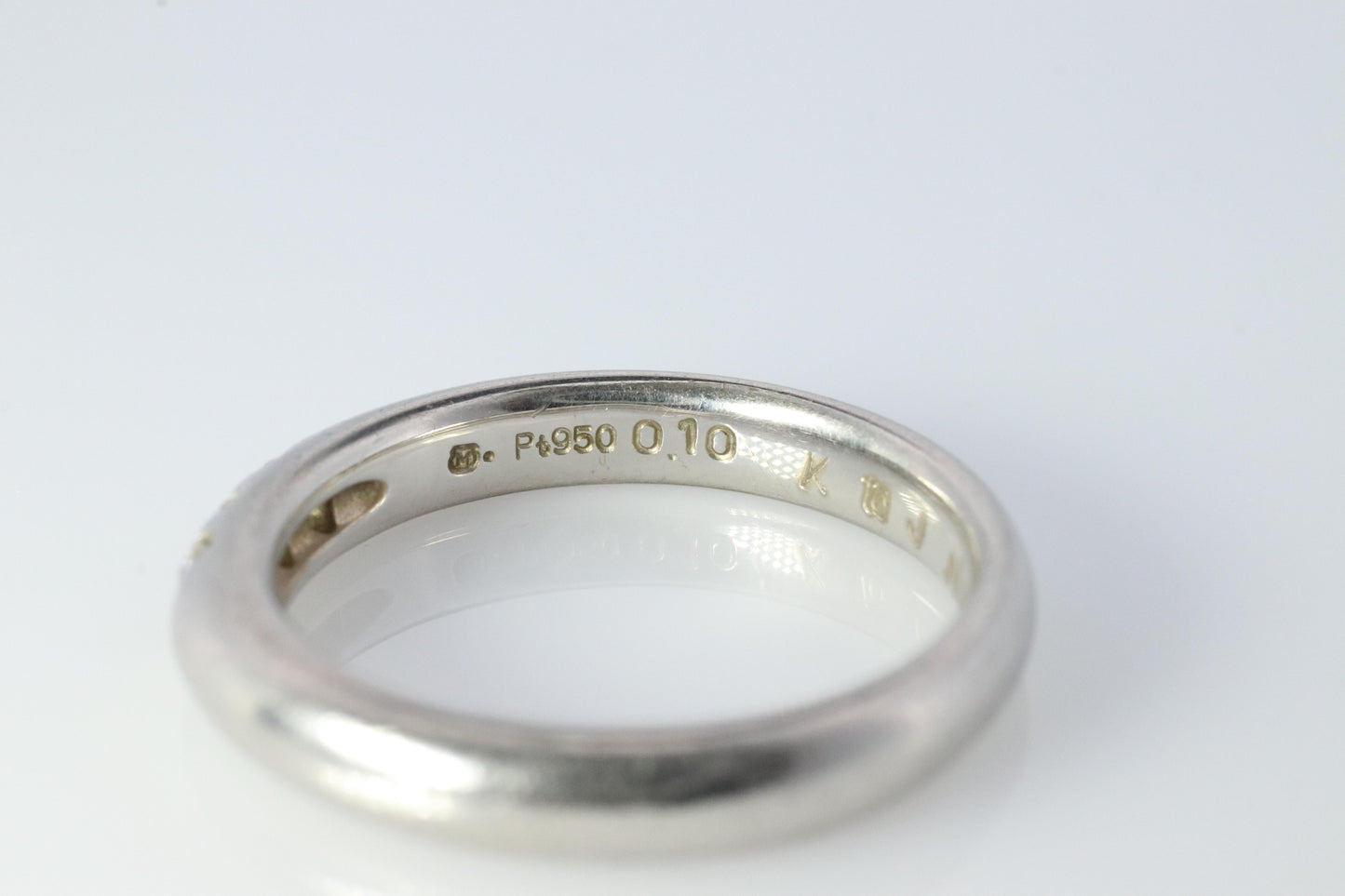 Mikimoto Ring. Vintage Platinum Mikimoto Diamond Bezel set band. Mikimoto PT950