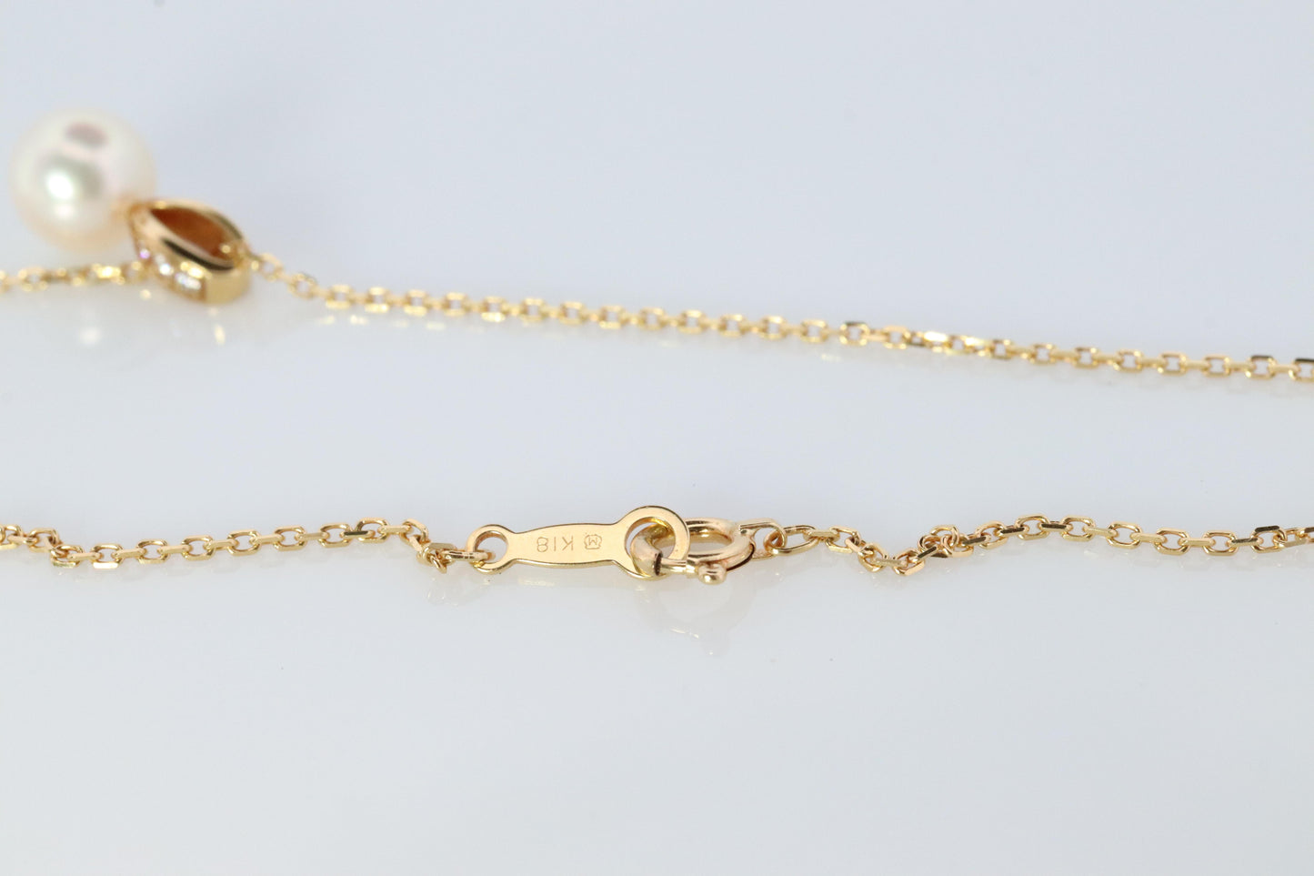 Mikimoto Pendant. Vintage 18k Gold Mikimoto Pearl Diamond Necklace.