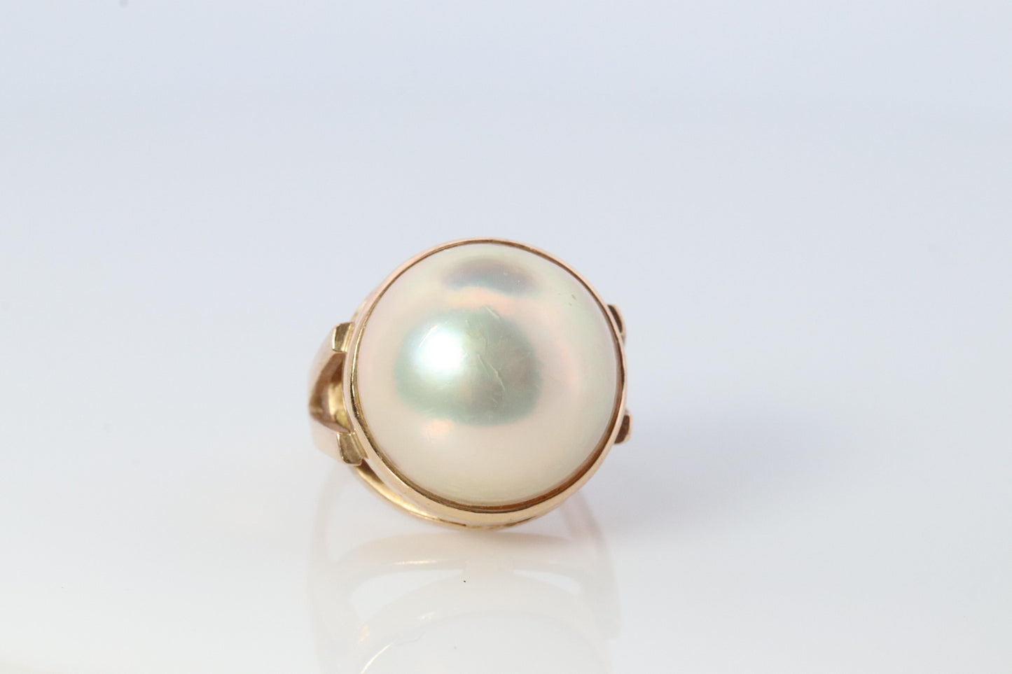 TASAKI Ring. Genuine 14k MABE Pearl Solitaire. Large Mabe pearl 14k yellow gold