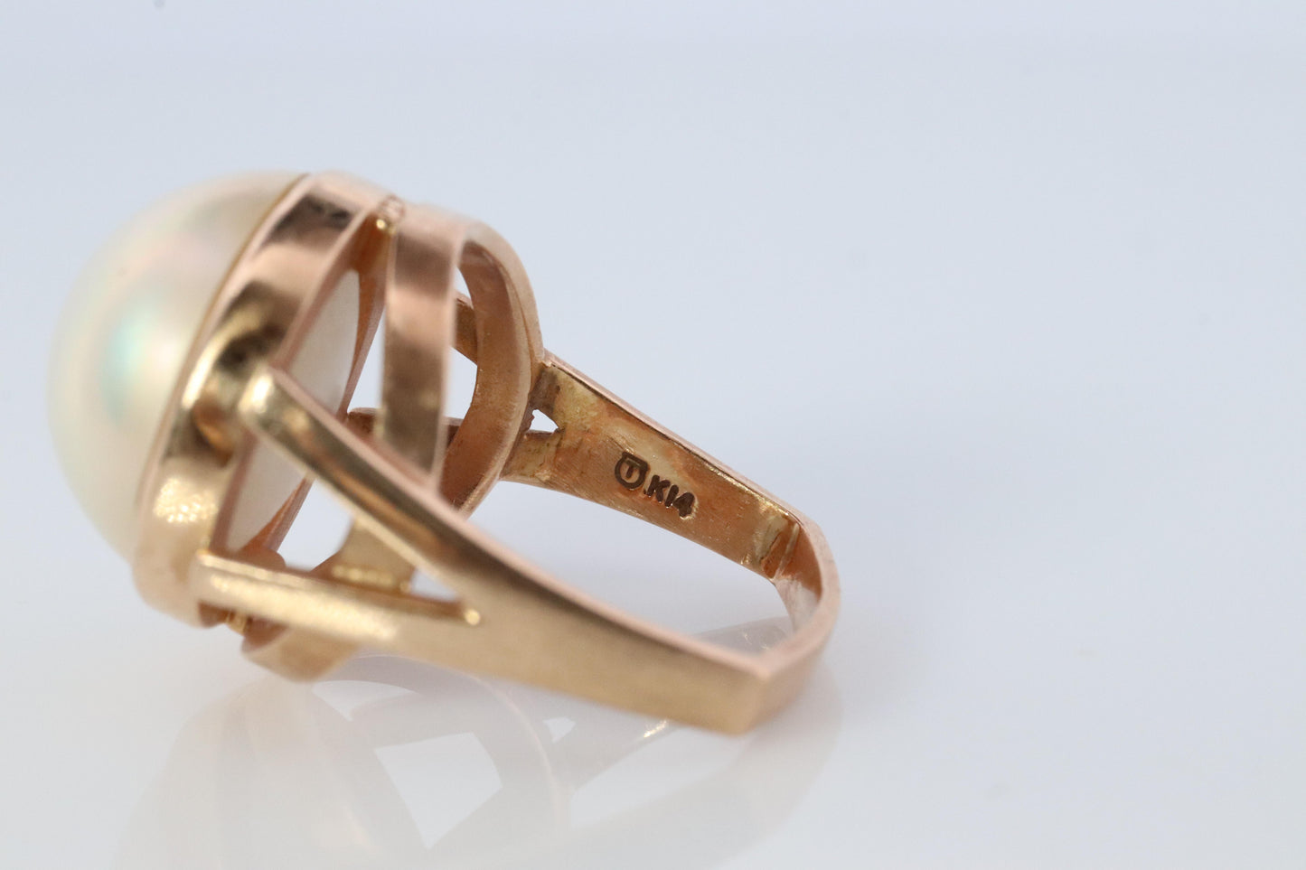 TASAKI Ring. Genuine 14k MABE Pearl Solitaire. Large Mabe pearl 14k yellow gold