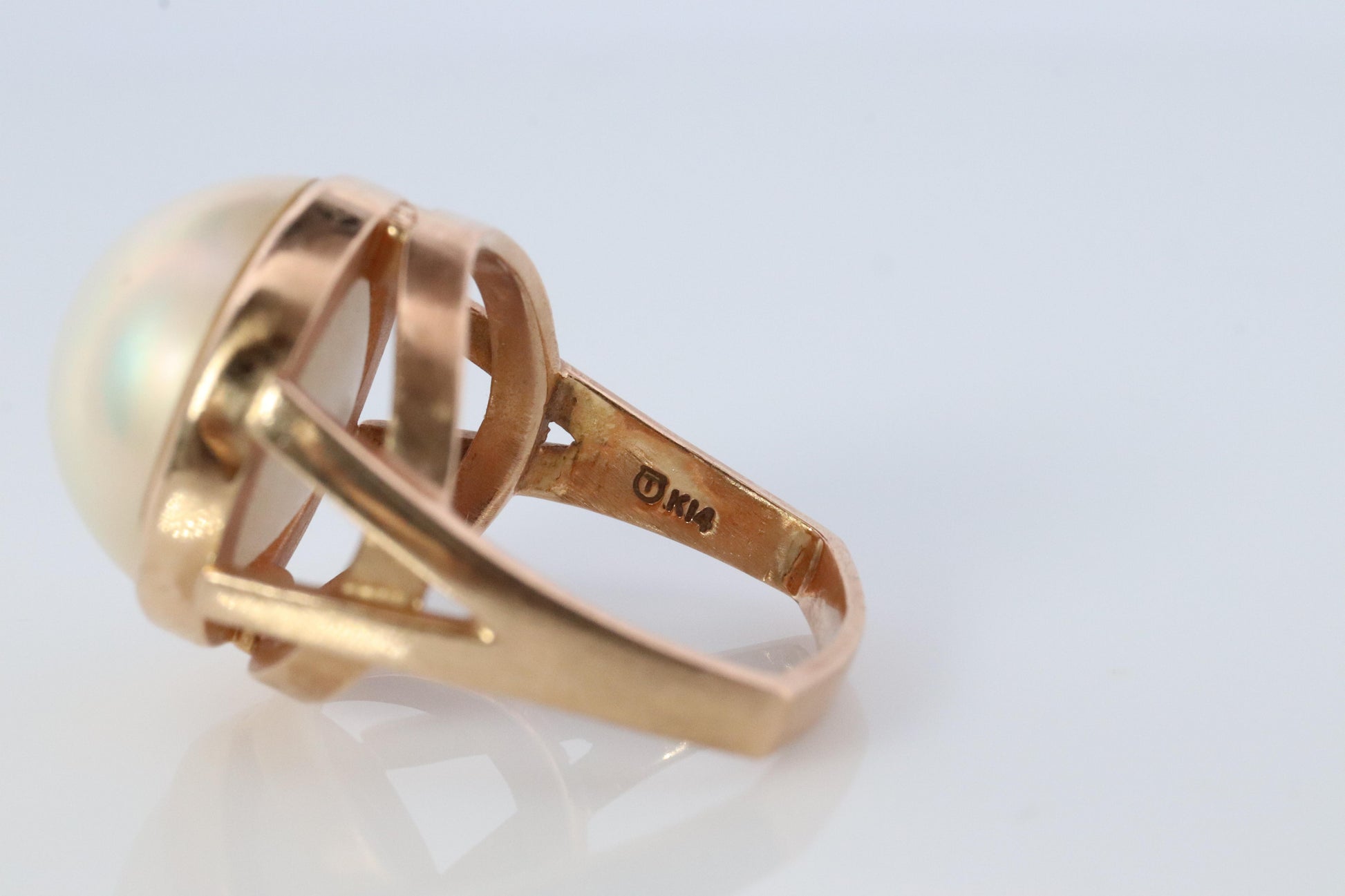 TASAKI Ring. Genuine 14k MABE Pearl Solitaire. Large Mabe pearl 14k yellow gold
