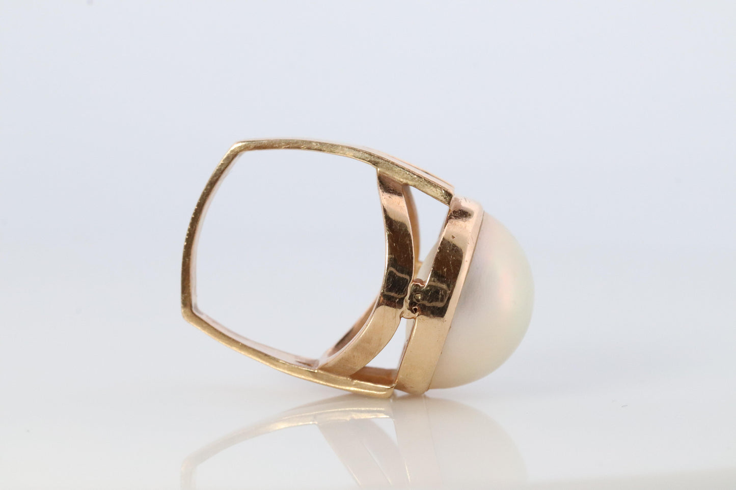 TASAKI Ring. Genuine 14k MABE Pearl Solitaire. Large Mabe pearl 14k yellow gold