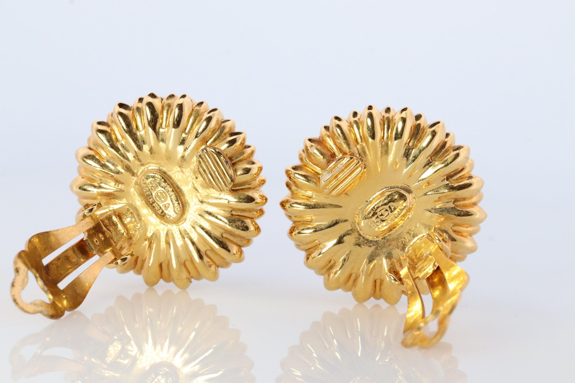 Chanel Earrings. Genuine  CHANEL Mabe Pearl Pine Cone Clip on earrings.