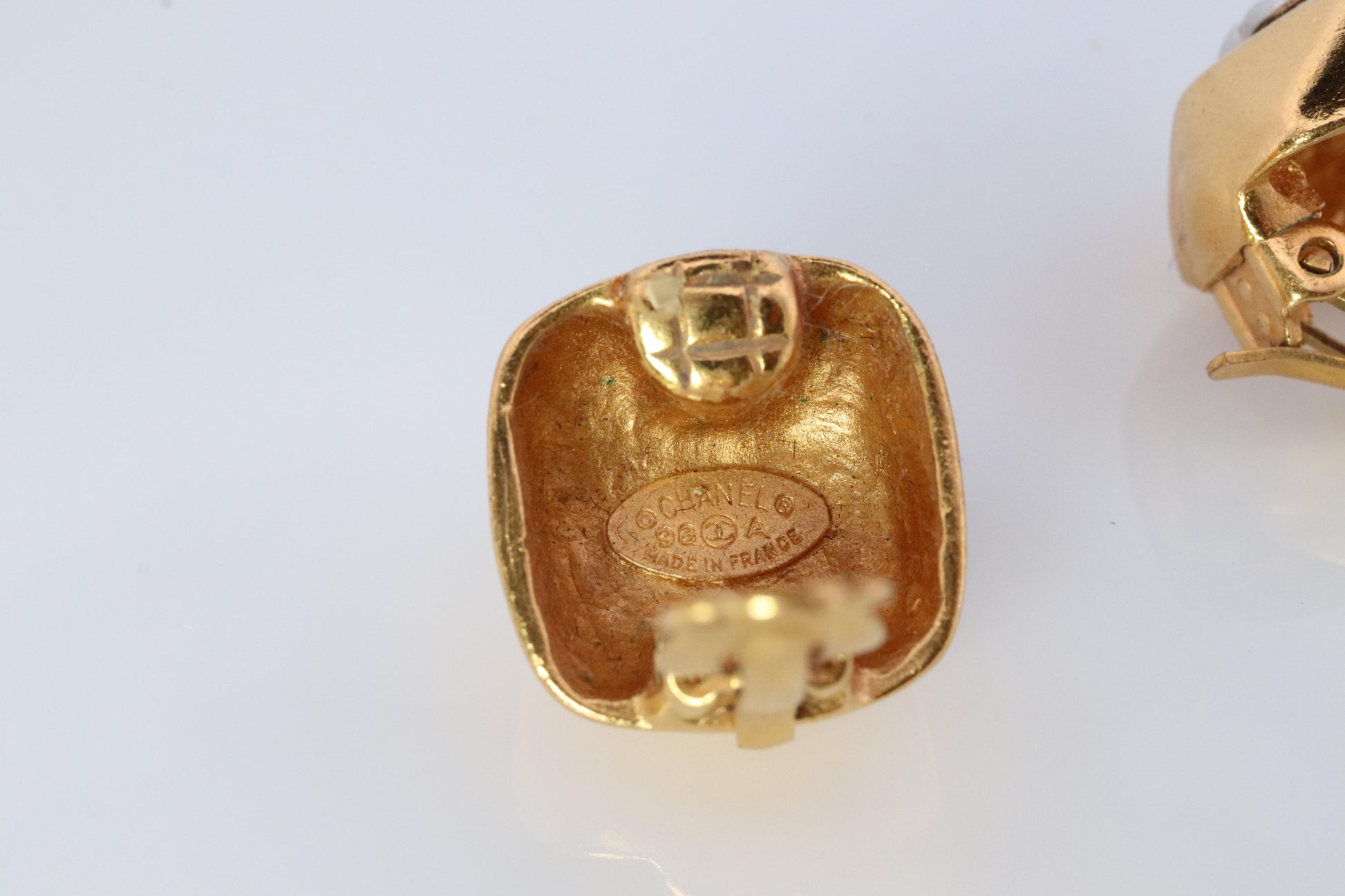 Chanel Earrings. Genuine CC CHANEL Round LOGO Clip on earrings Square