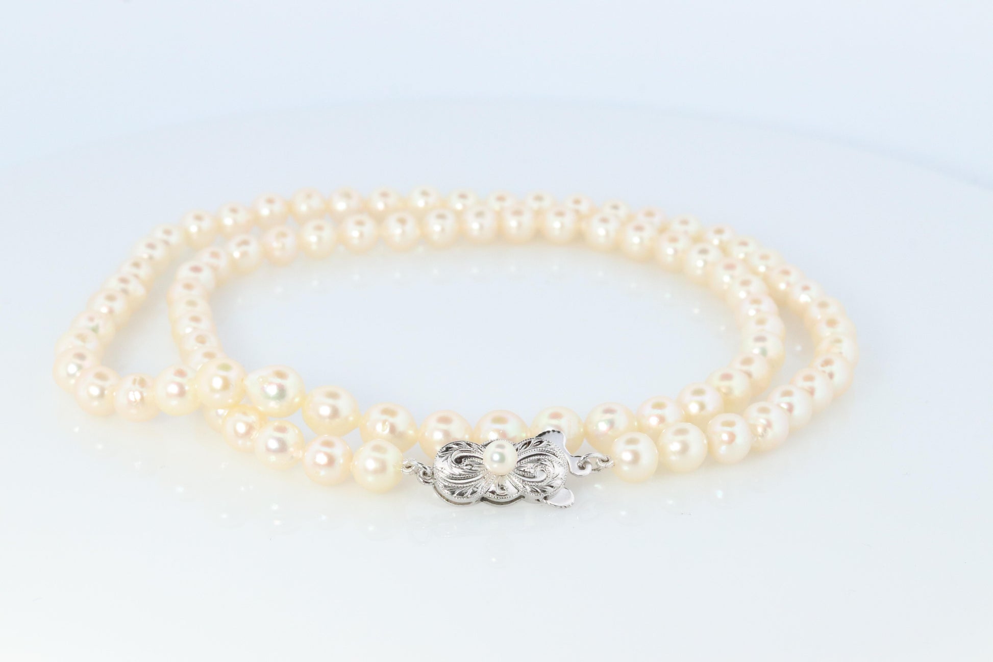 MIKIMOTO Sterling Silver Pearl Necklace. 6mm Blister Pearls Necklace Mikimoto