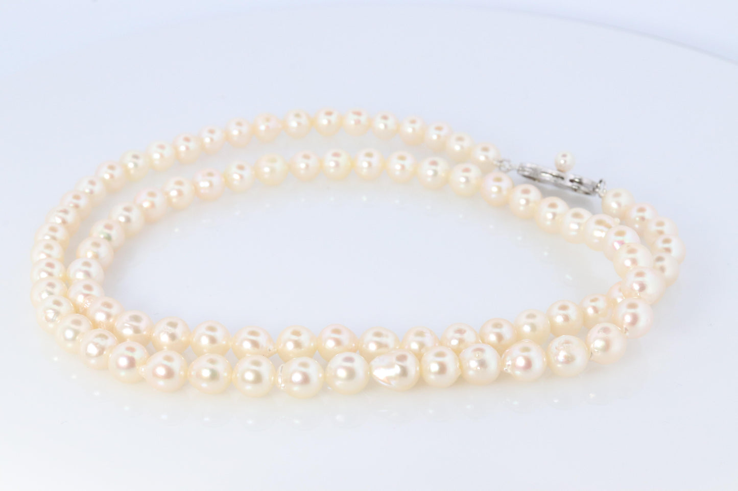 MIKIMOTO Sterling Silver Pearl Necklace. 6mm Blister Pearls Necklace Mikimoto