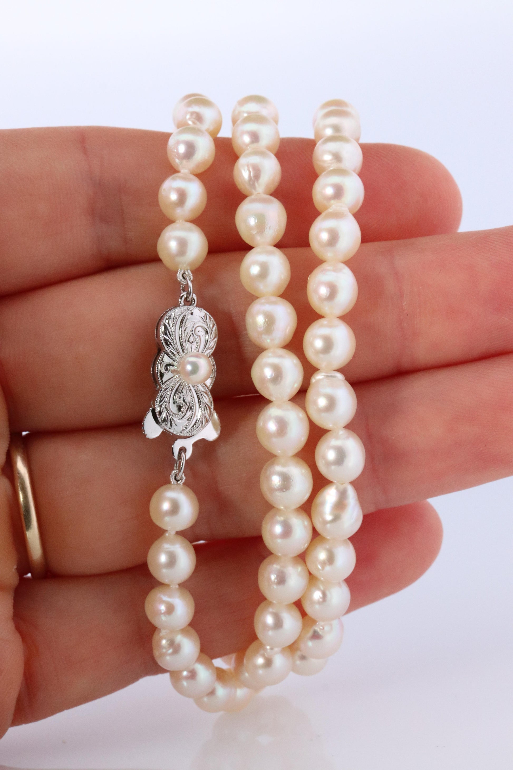 MIKIMOTO Sterling Silver Pearl Necklace. 6mm Blister Pearls Necklace Mikimoto
