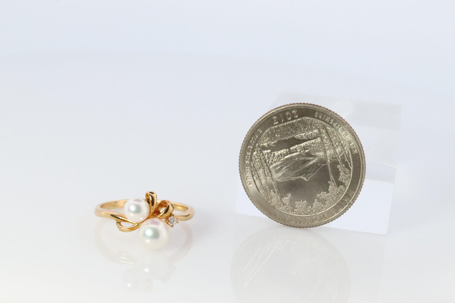 Mikimoto Ring. Vintage 18k Gold Mikimoto Pearl and Diamond Cluster. Vines Grapes