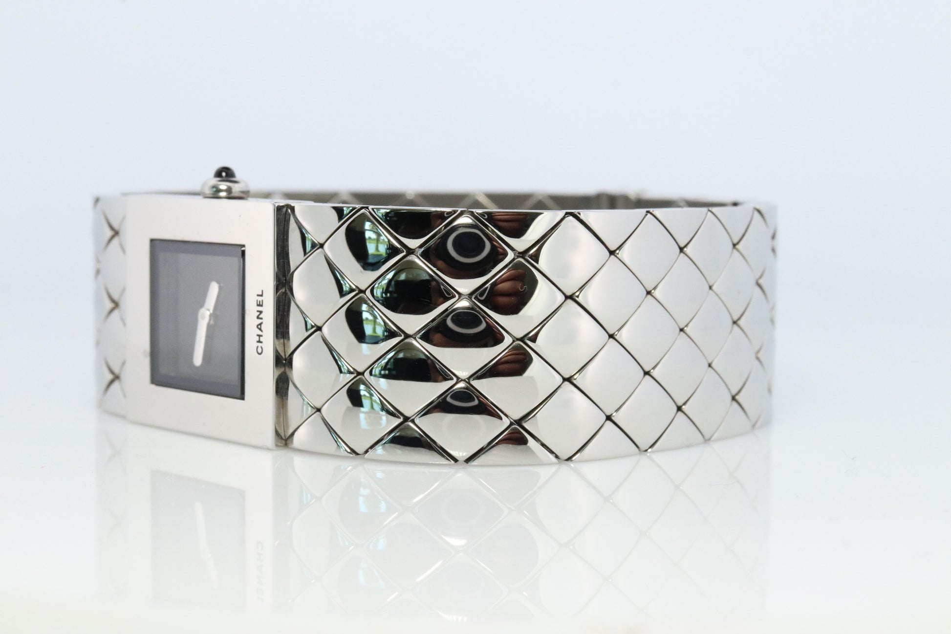 Chanel Watch. Genuine Matelasse Ladies Quartz Wristwatch Quilted Bracelet