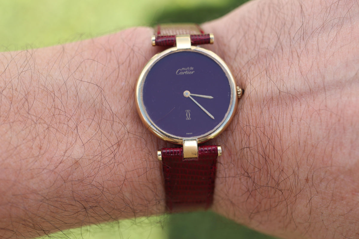 Cartier Watch. Must de Cartier Bordeaux Burgundy Dial Vendome Round Argent 30mm.