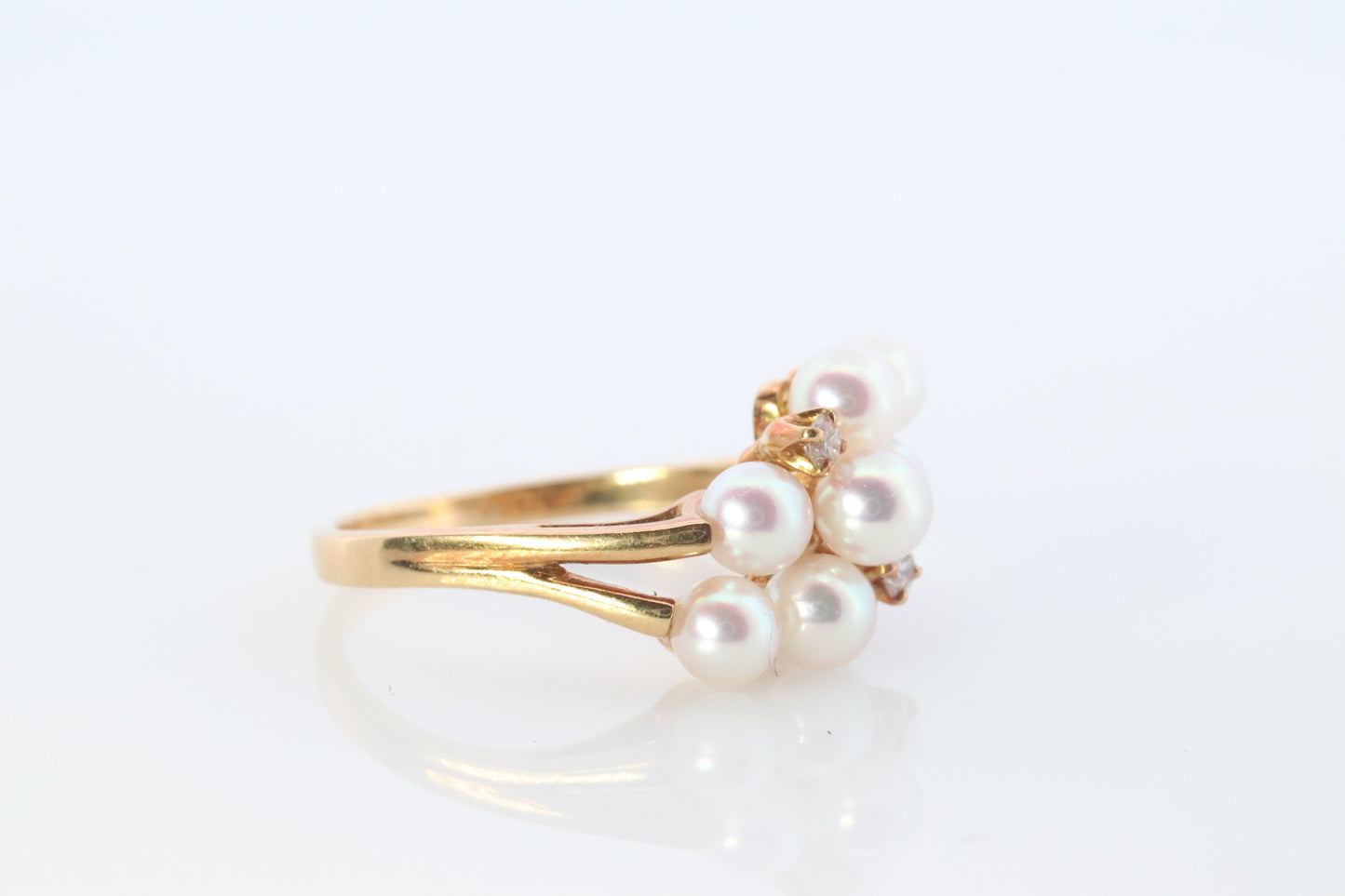 Mikimoto Ring. Vintage 18k Gold Mikimoto Pearl and Diamond Cluster. Vines Grapes