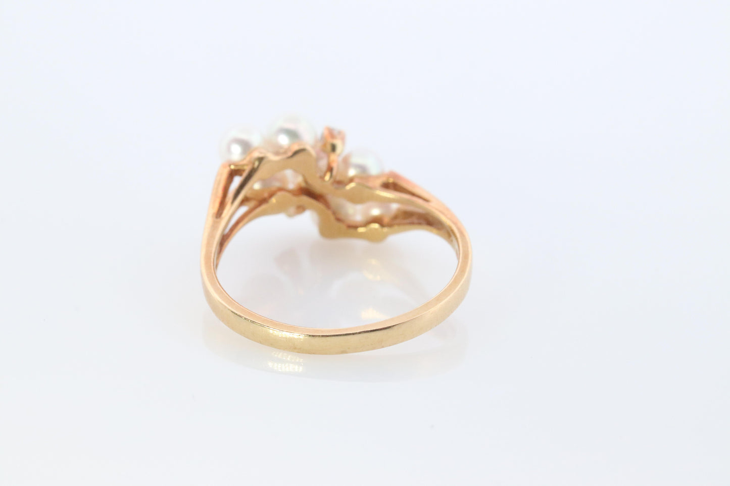 Mikimoto Ring. Vintage 18k Gold Mikimoto Pearl and Diamond Cluster. Vines Grapes