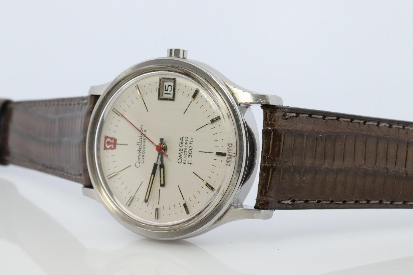 OMEGA Constellation Electronic. Mens Omega Watch F300 Constellation Chronometer