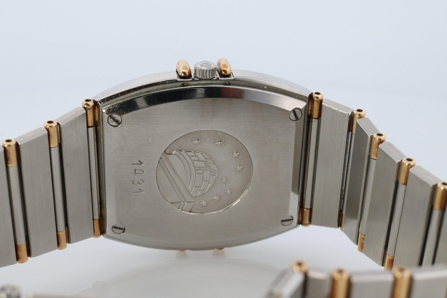 Omega Watch. Omega Constellation Chronometer Quartz 1431 Date Wristwatch.