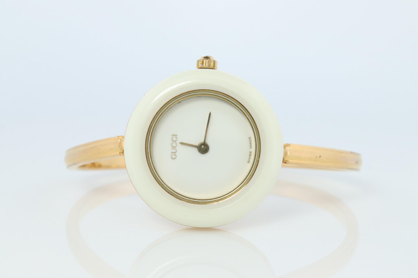 Vintage GUCCI Quartz 11/12.2 Watch. Gucci Ladies Bangle Interchange Bezel watch