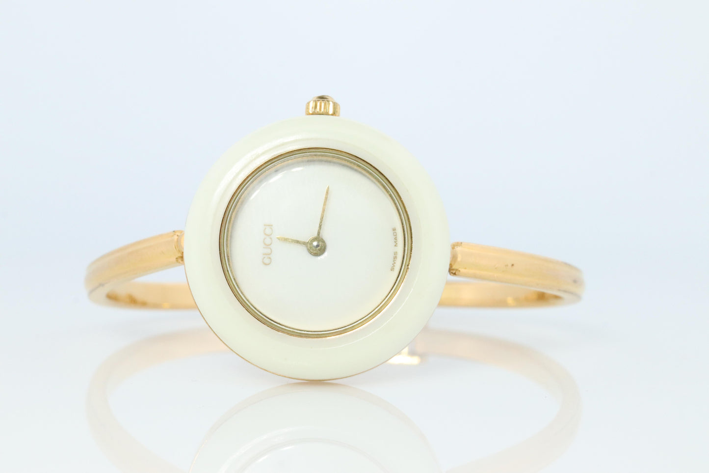 Vintage GUCCI Quartz 11/12.2 Watch. Gucci Ladies Bangle Interchange Bezel watch