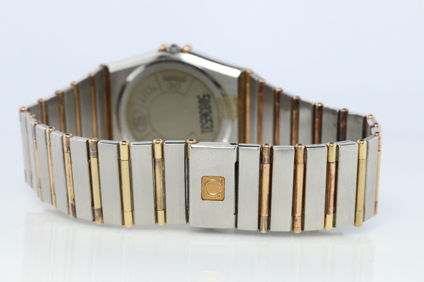 Omega Watch. Omega Constellation Quartz 1448 Date Wristwatch.