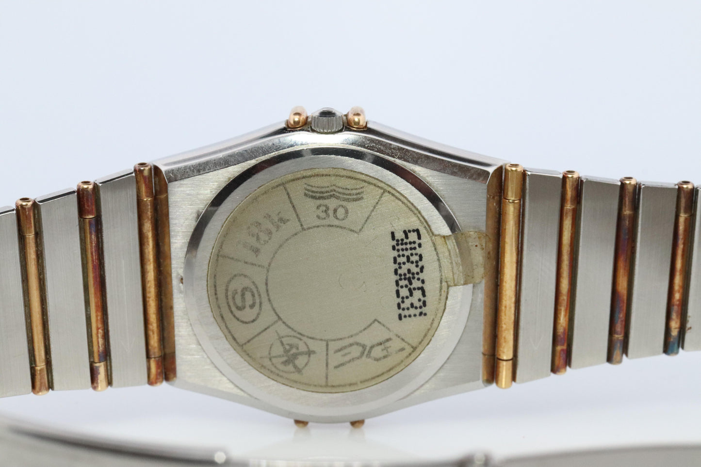 Omega Watch. Omega Constellation Quartz 1448 Date Wristwatch.
