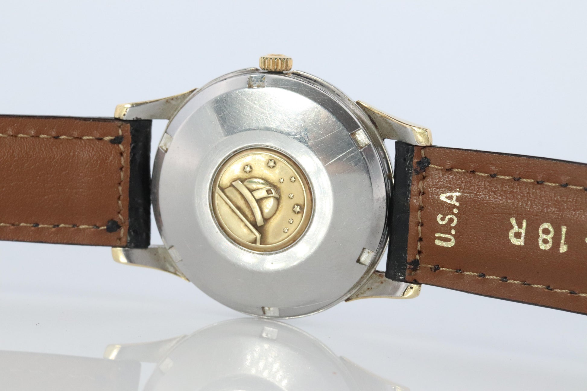 OMEGA Constellation Pie Pan Automatic Mens Watch. Ref 14393 SS and Yellow Gold.