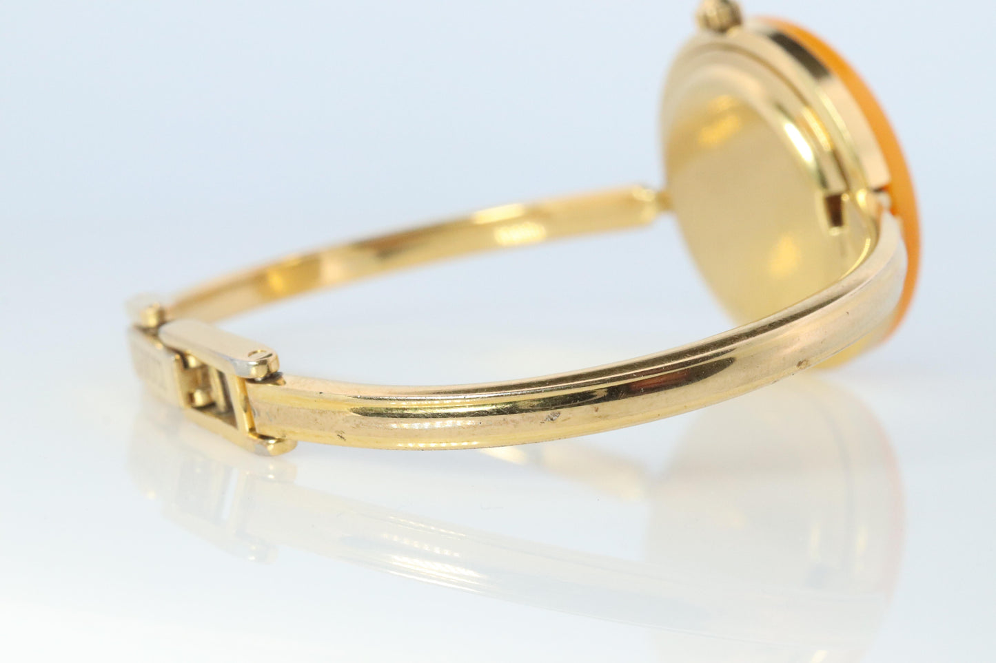 Vintage GUCCI Quartz 11/12.2 Watch. Gucci Ladies Bangle Interchange Bezel watch