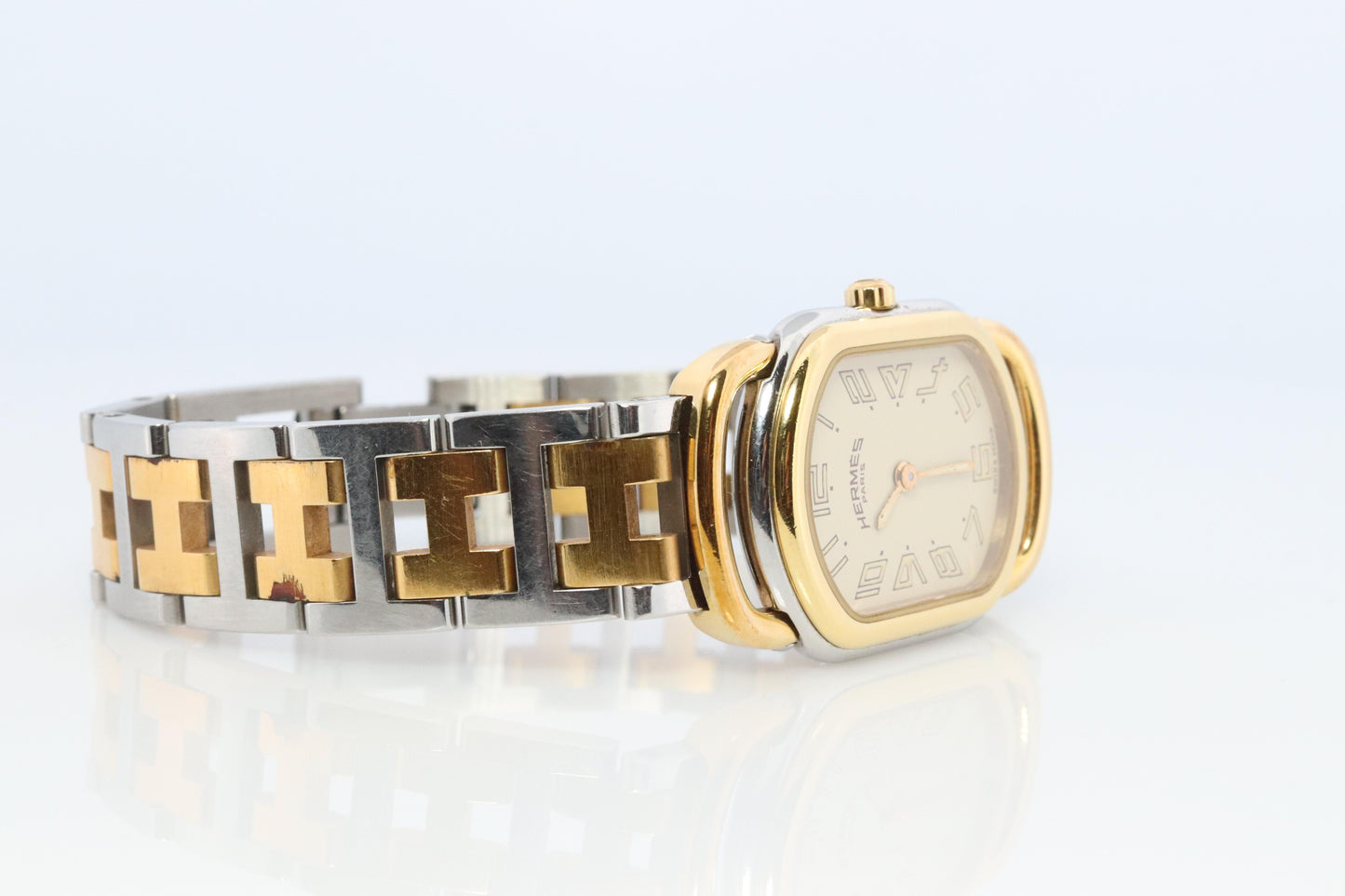 Genuine HERMES RALLYE Stainless Steel 21mm RA1.220 Quartz Watch Champagne.