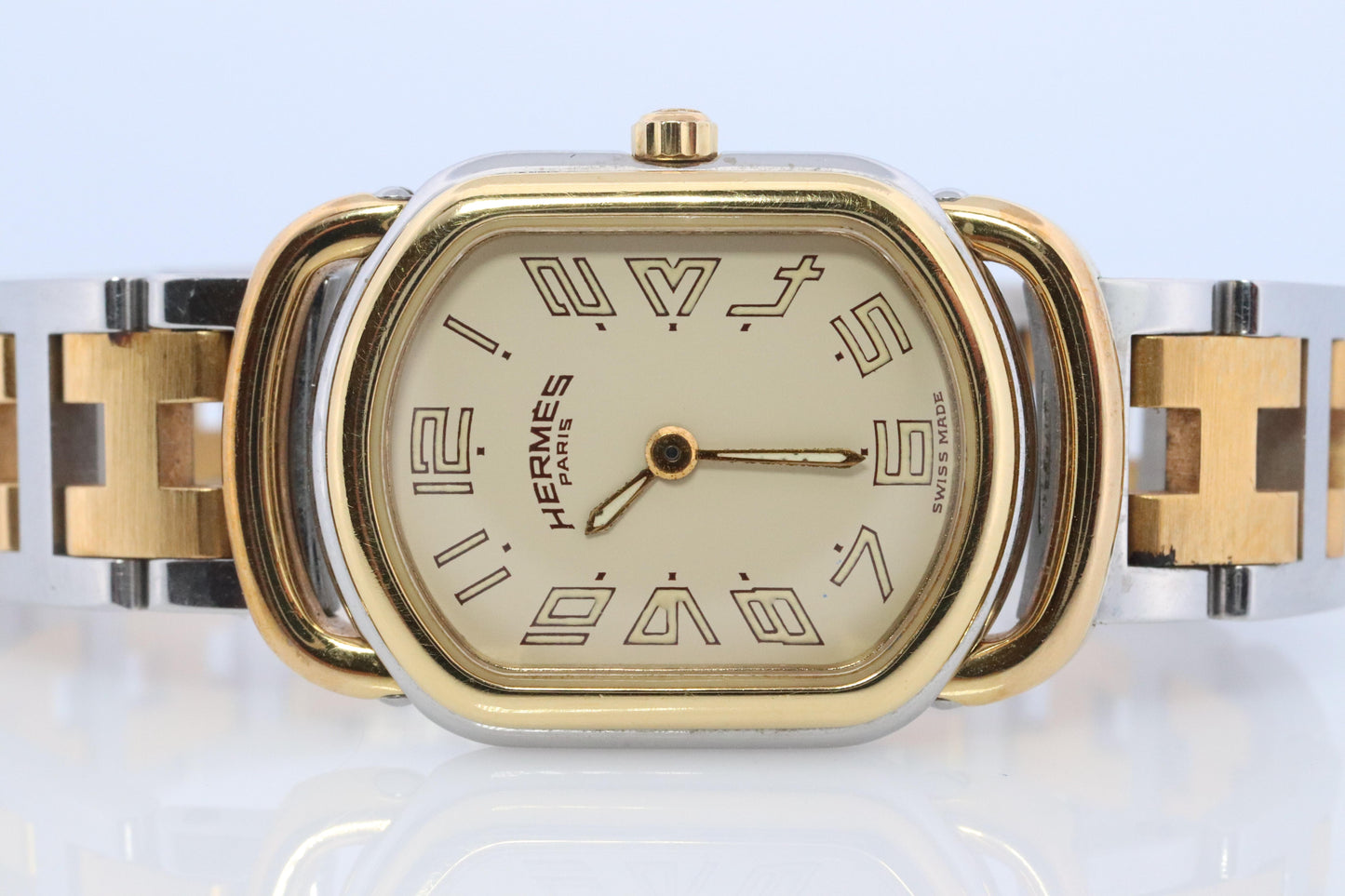 Genuine HERMES RALLYE Stainless Steel 21mm RA1.220 Quartz Watch Champagne.
