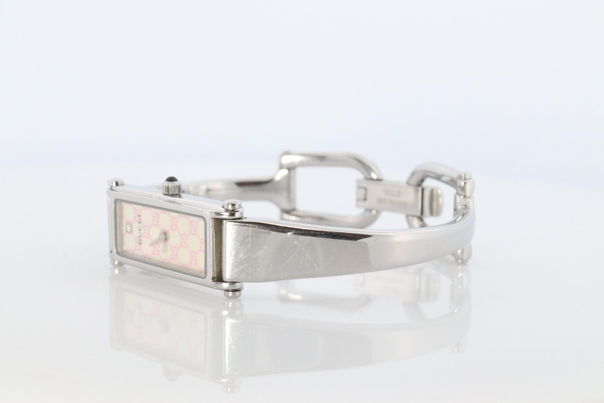 Vintage GUCCI 1500L Quartz Wrist Watch. Gucci Silver LOGO Diamond Bangle Watch