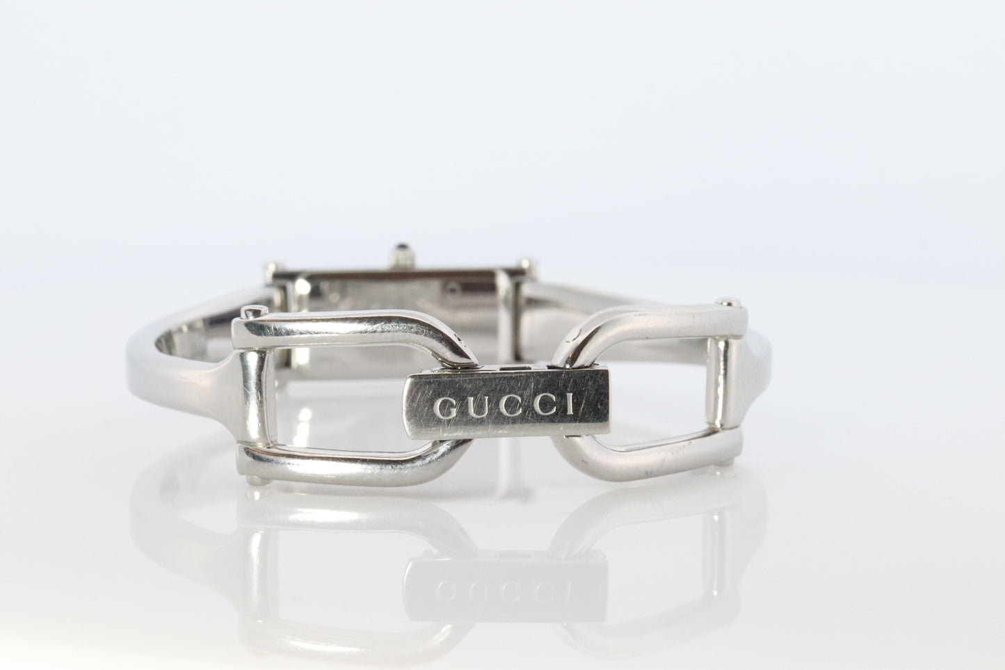 Vintage GUCCI 1500L Quartz Wrist Watch. Gucci Silver LOGO Diamond Bangle Watch