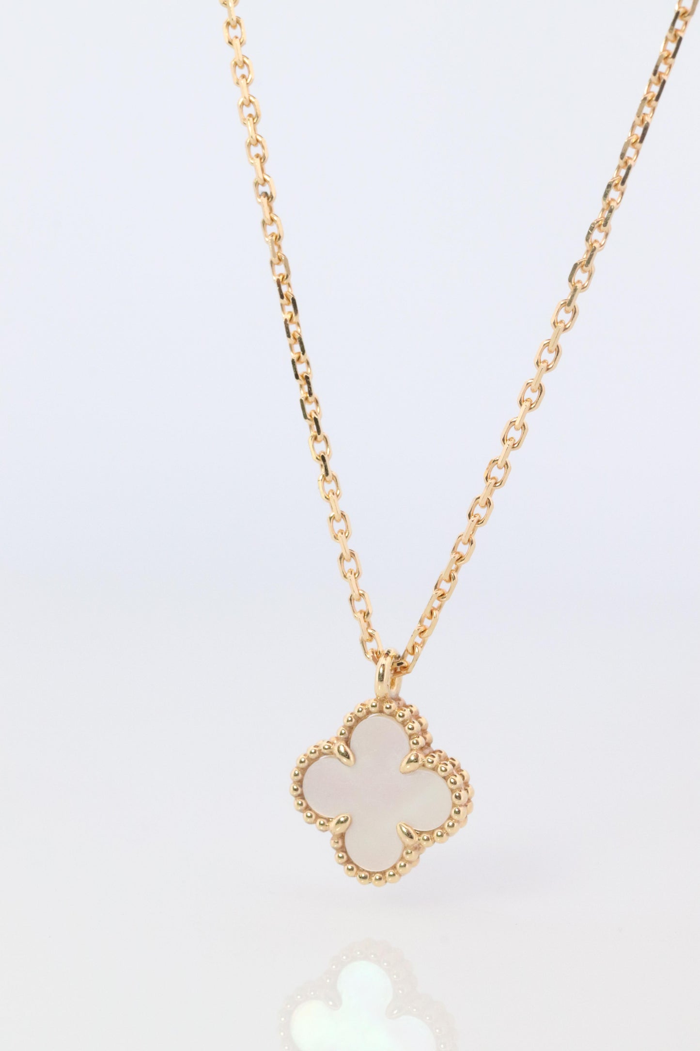 Van Cleef Arpels Alhambra Necklace . Genuine VCA 18k YG Mother of Pearl Pendant