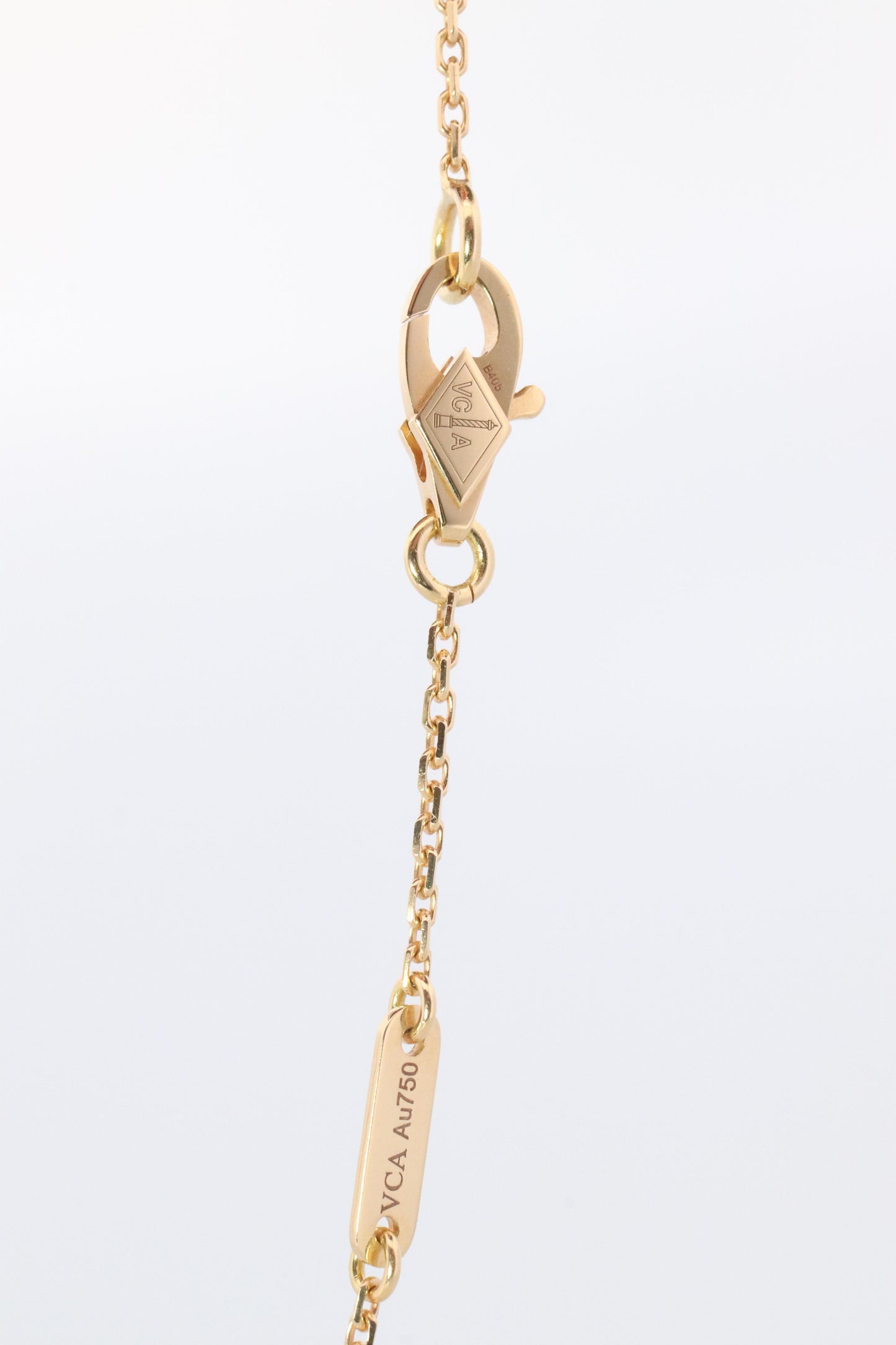 Van Cleef Arpels Alhambra Necklace . Genuine VCA 18k YG Mother of Pearl Pendant